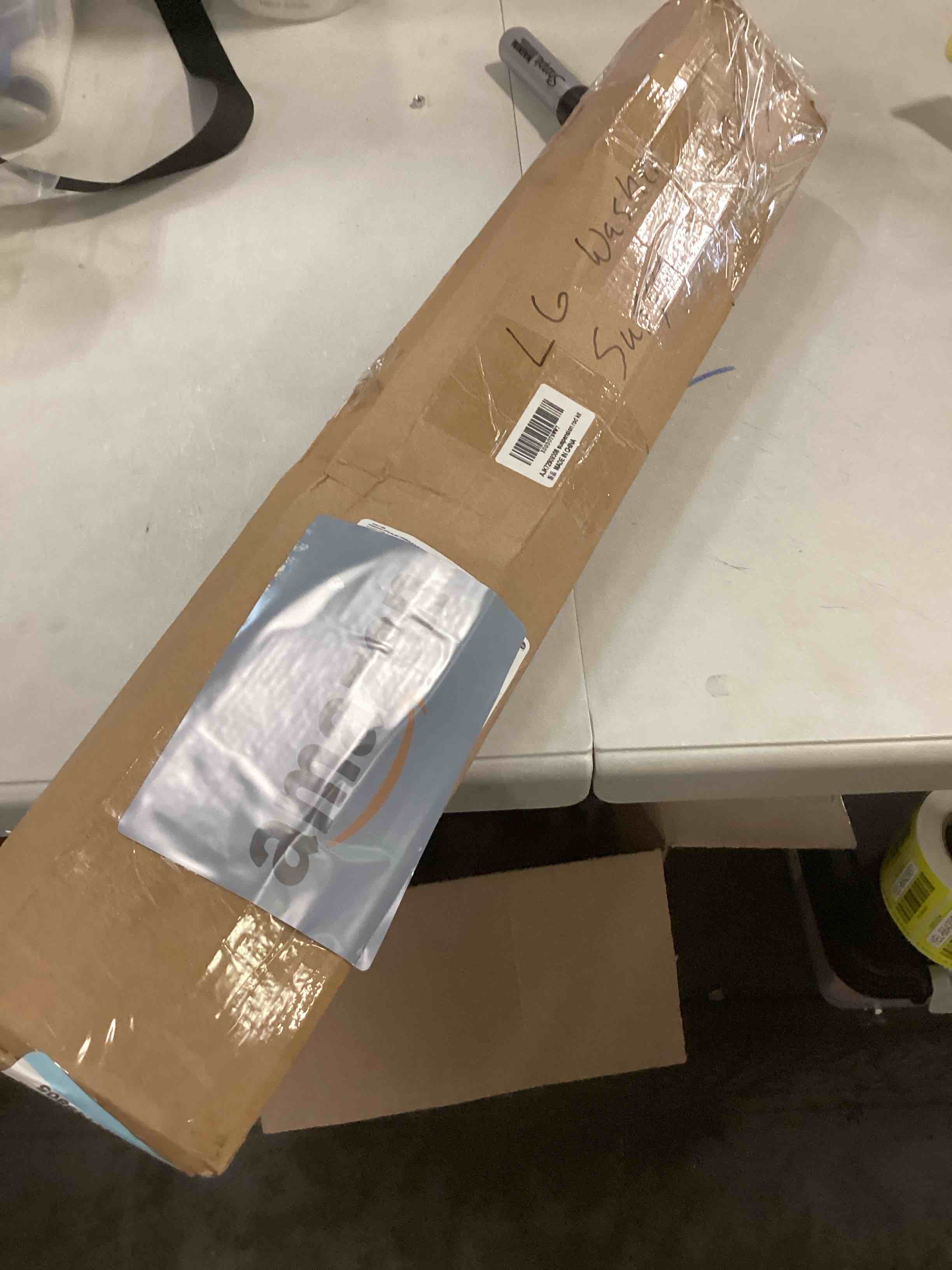 https://s3.amazonaws.com/lotting-images-prod/bidfta/ORG6786274_1722954718543.jpeg