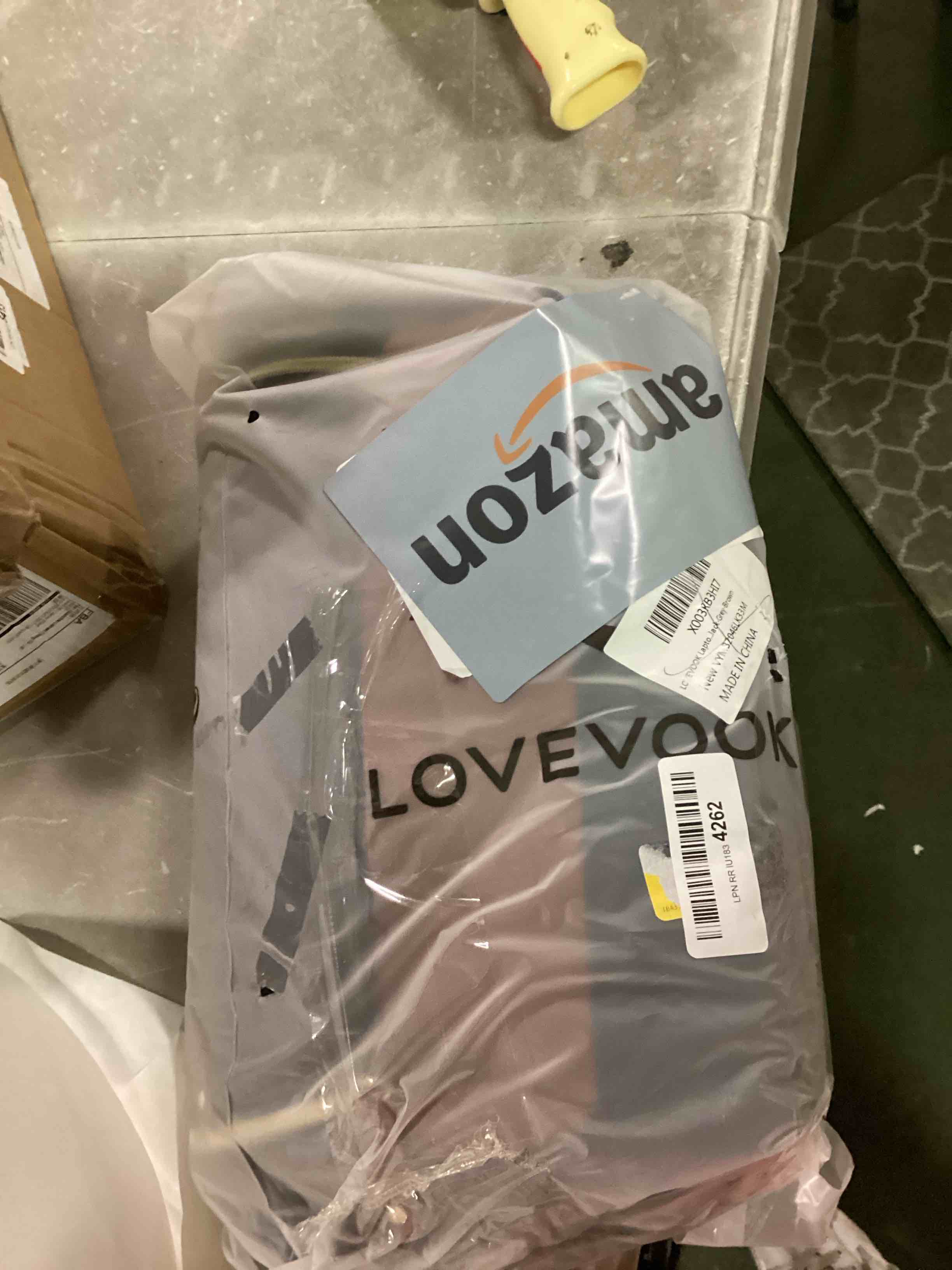 https://s3.amazonaws.com/lotting-images-prod/bidfta/ORG6788385_1722036380740.jpeg