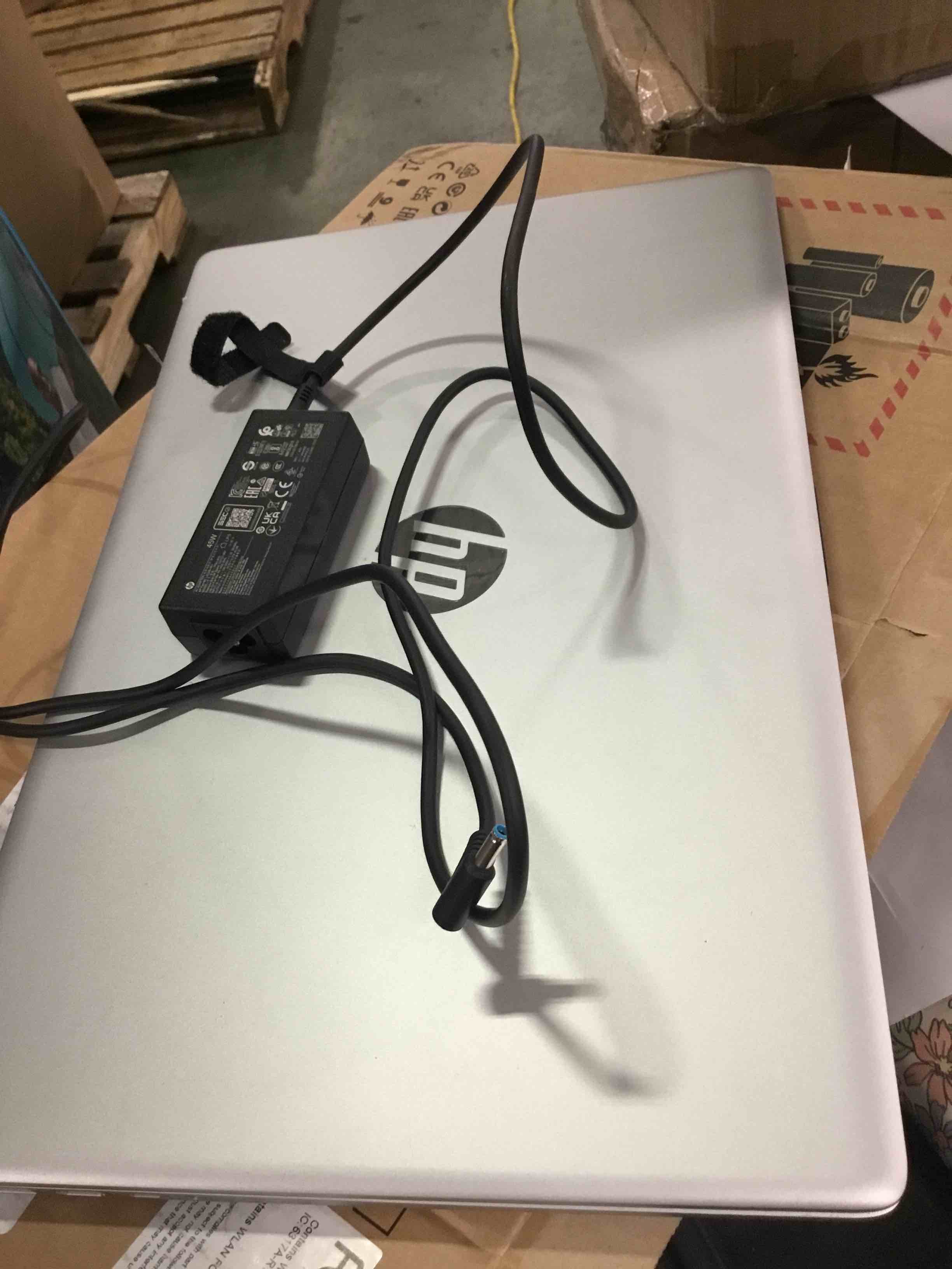 https://s3.amazonaws.com/lotting-images-prod/bidfta/ORG6791175_1721669376376.jpeg