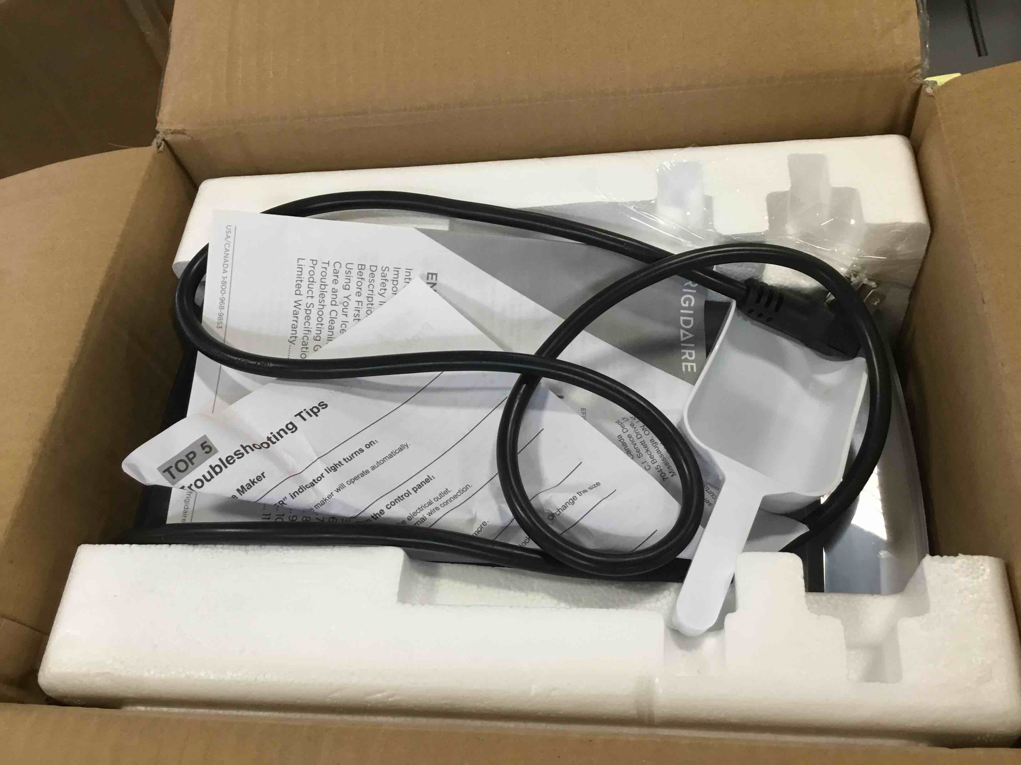 Frigidaire StainlessSteel 26lb. BulletShaped Ice Maker