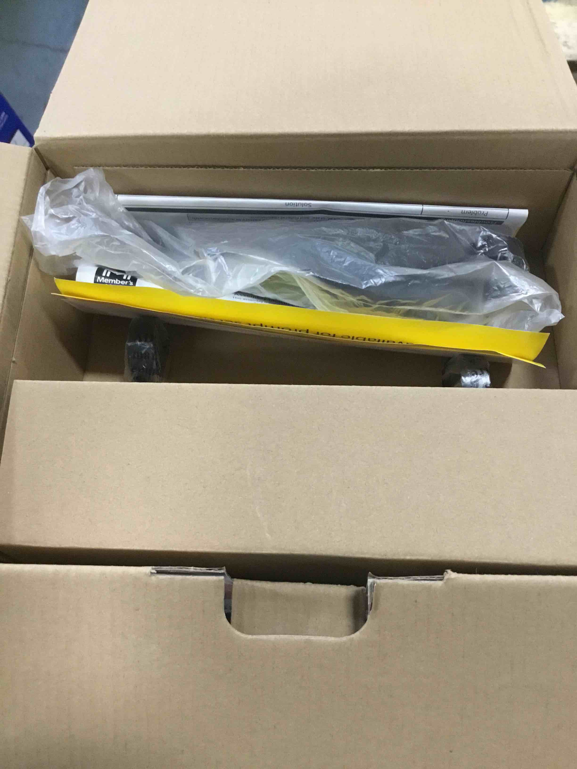 https://s3.amazonaws.com/lotting-images-prod/bidfta/ORG6791780_1722270983450.jpeg