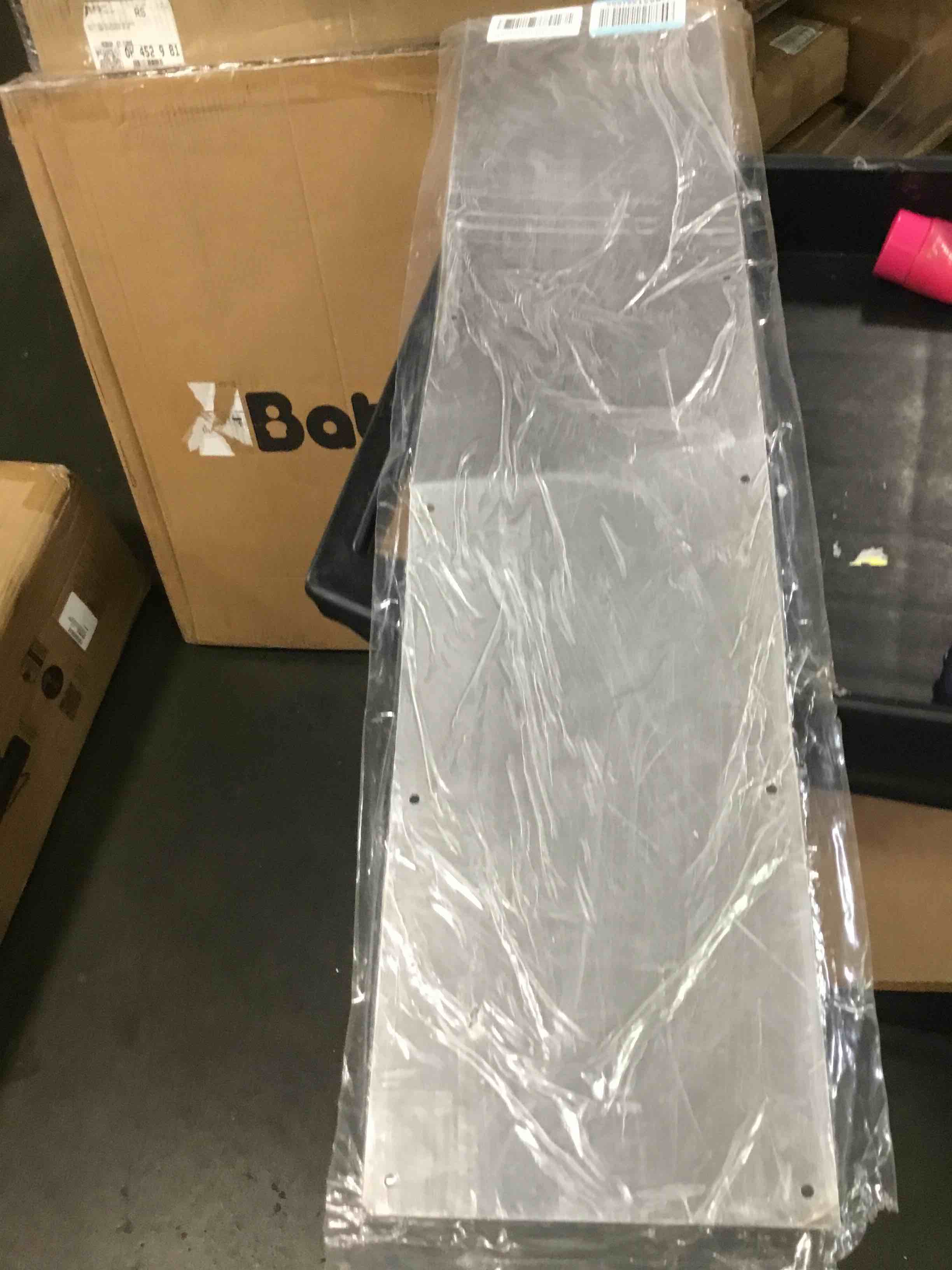 https://s3.amazonaws.com/lotting-images-prod/bidfta/ORG6791928_1722369511263.jpeg