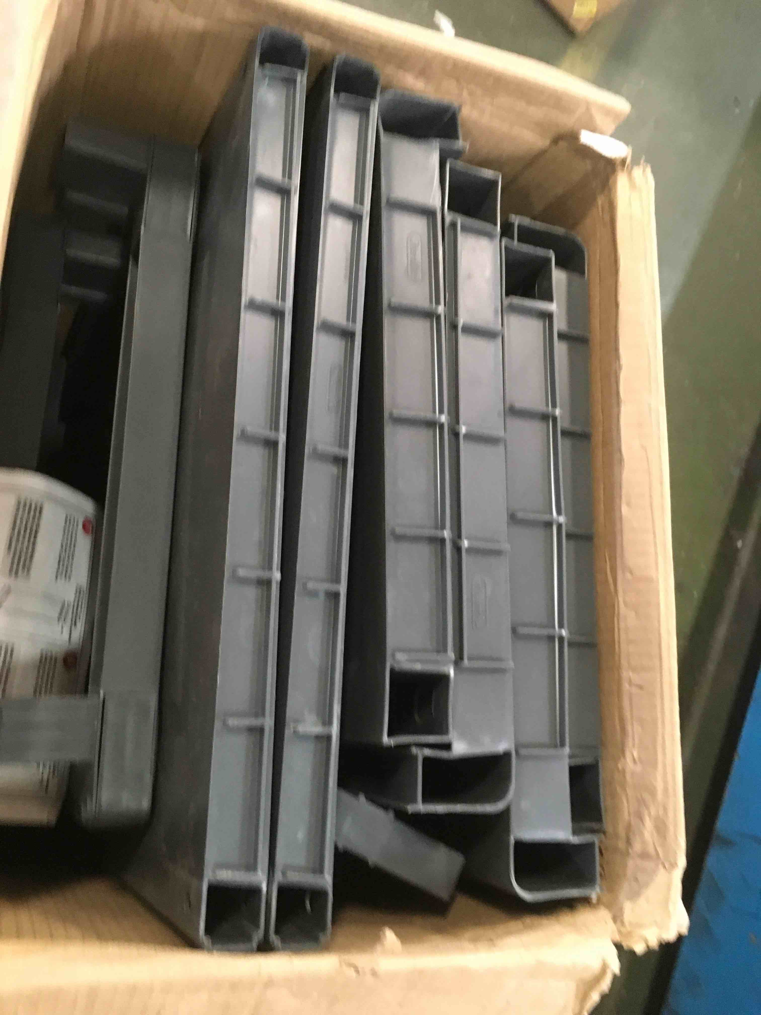 https://s3.amazonaws.com/lotting-images-prod/bidfta/ORG6795792_1721406385337.jpeg