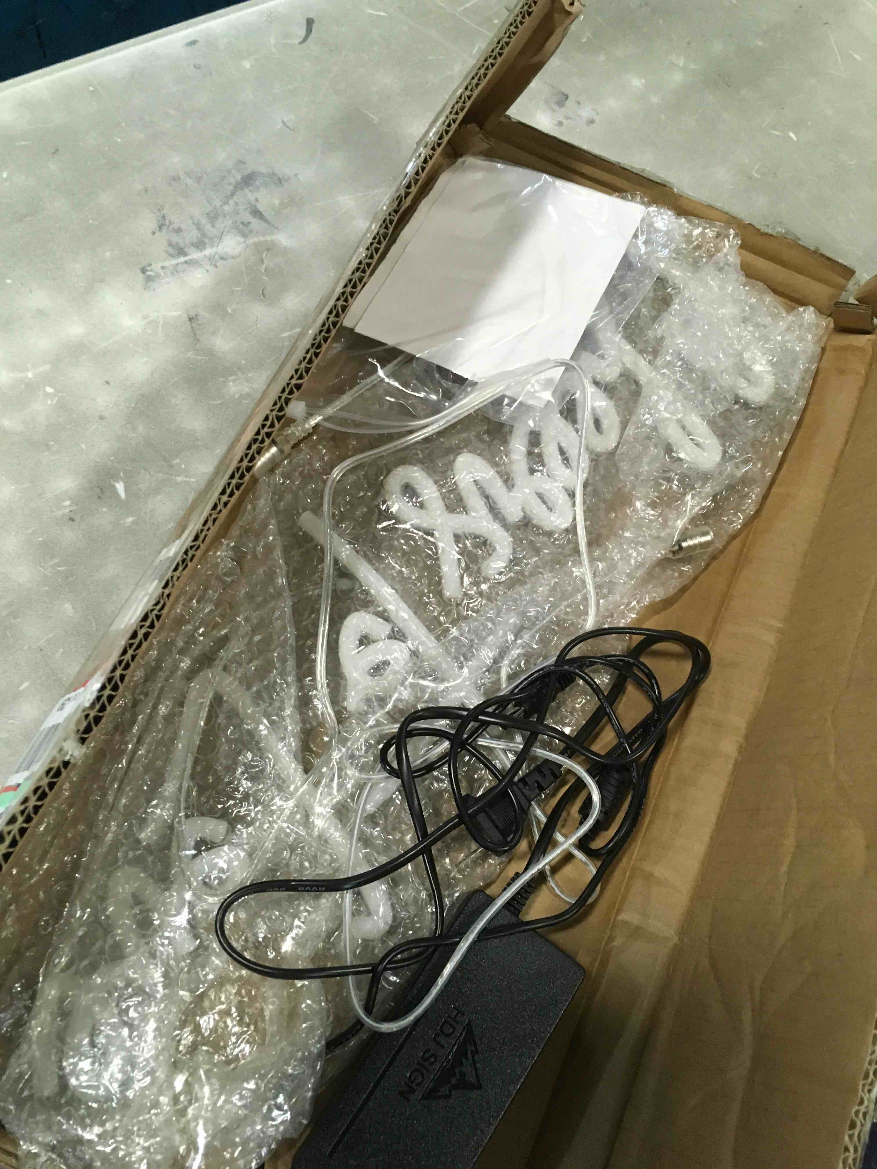 https://s3.amazonaws.com/lotting-images-prod/bidfta/ORG6796512_1721752318726.jpeg