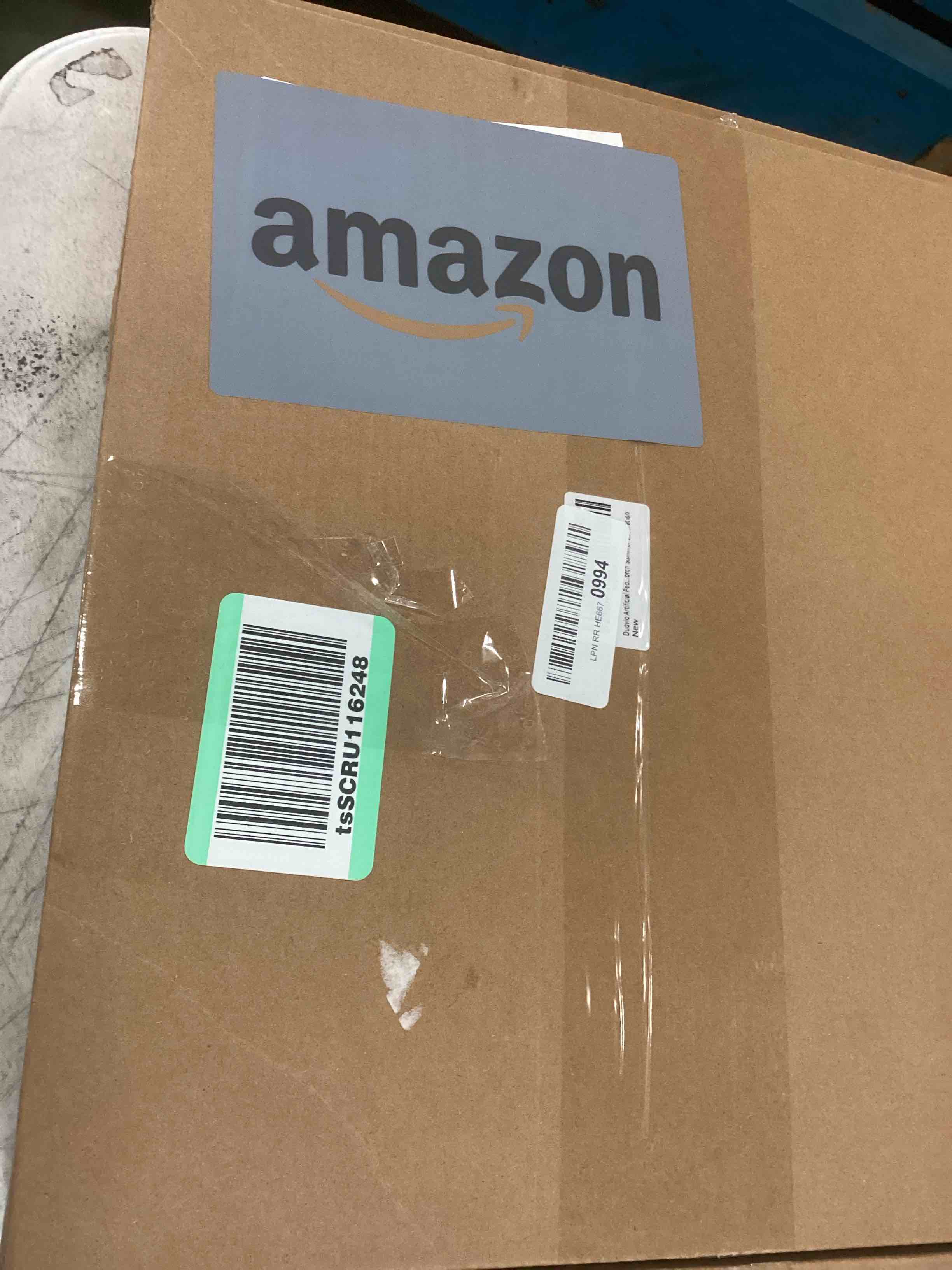 https://s3.amazonaws.com/lotting-images-prod/bidfta/ORG6798648_1722093575419.jpeg