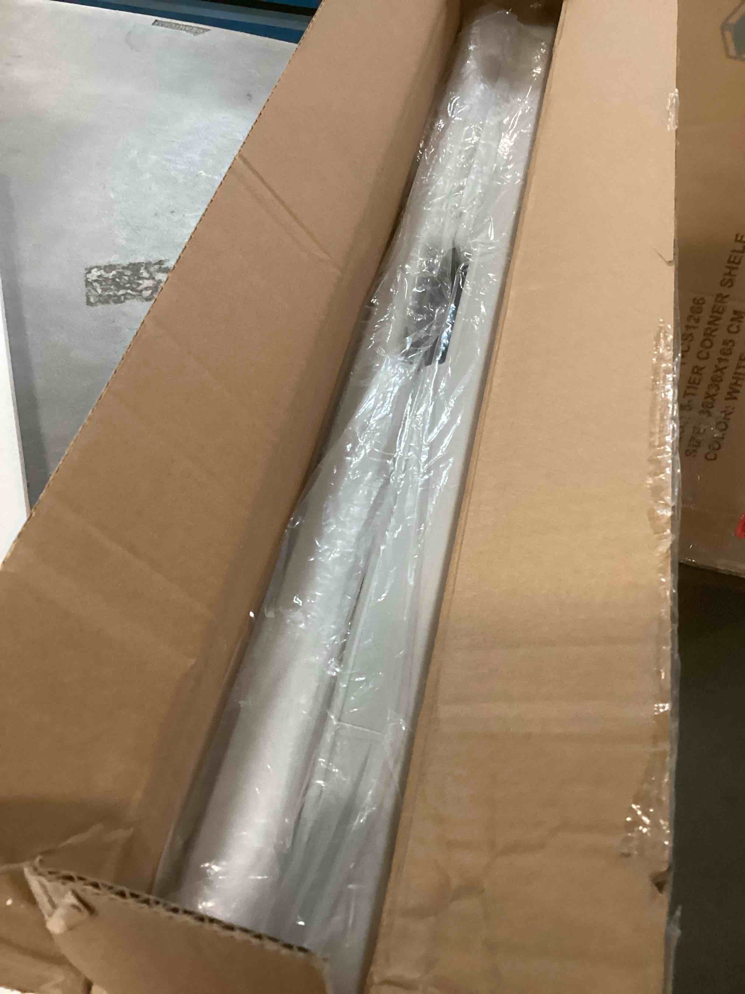 https://s3.amazonaws.com/lotting-images-prod/bidfta/ORG6799332_1722529041084.jpeg