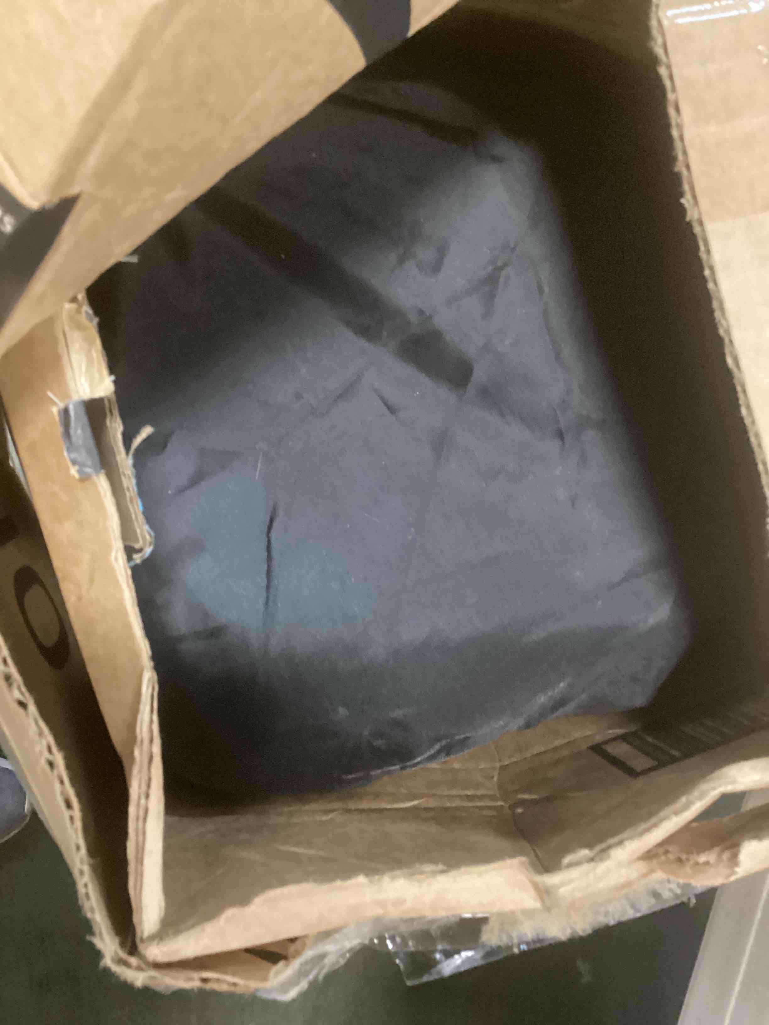 https://s3.amazonaws.com/lotting-images-prod/bidfta/ORG6799881_1722946042918.jpeg