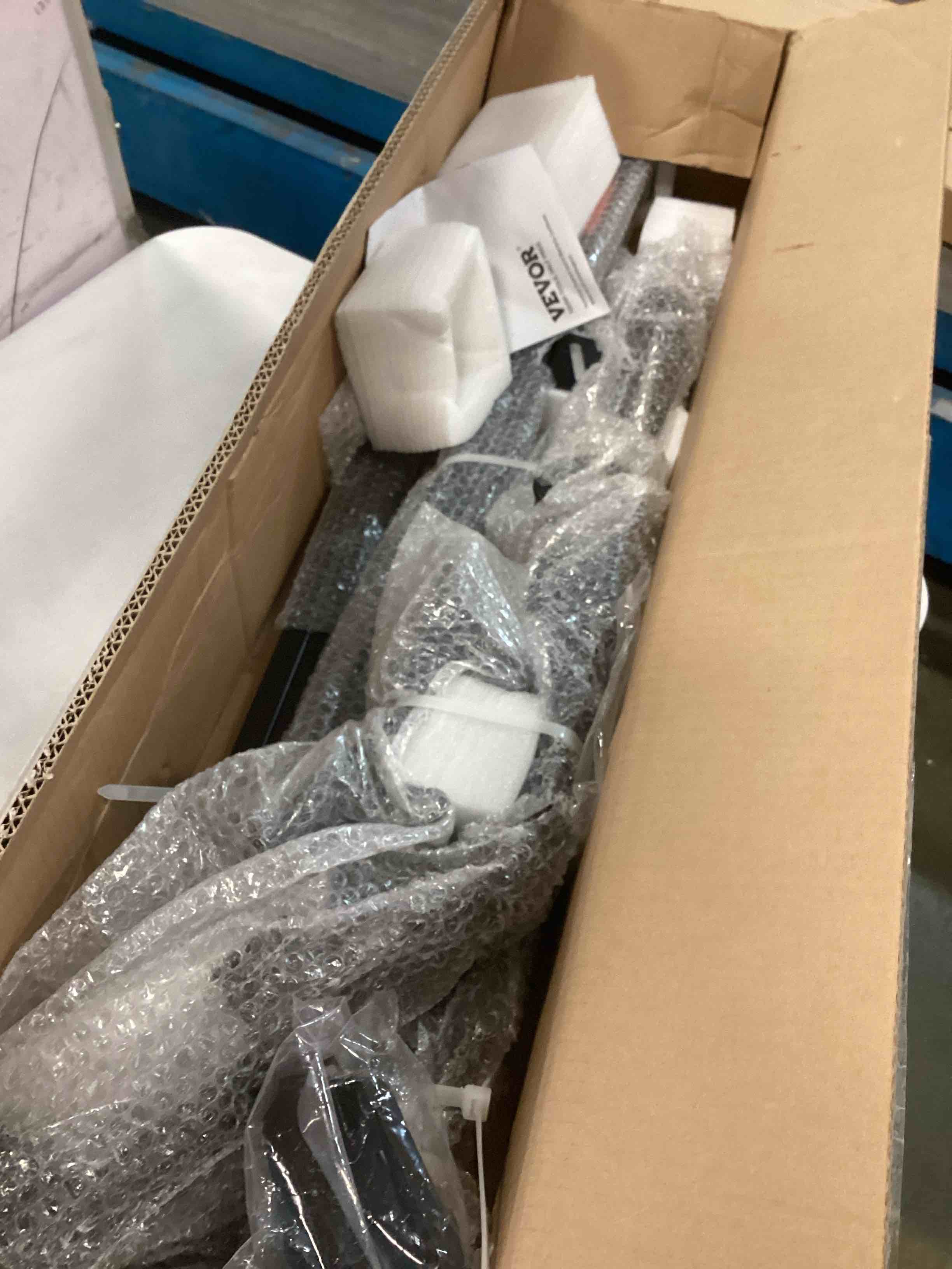 https://s3.amazonaws.com/lotting-images-prod/bidfta/ORG6800668_1720551318551.jpeg