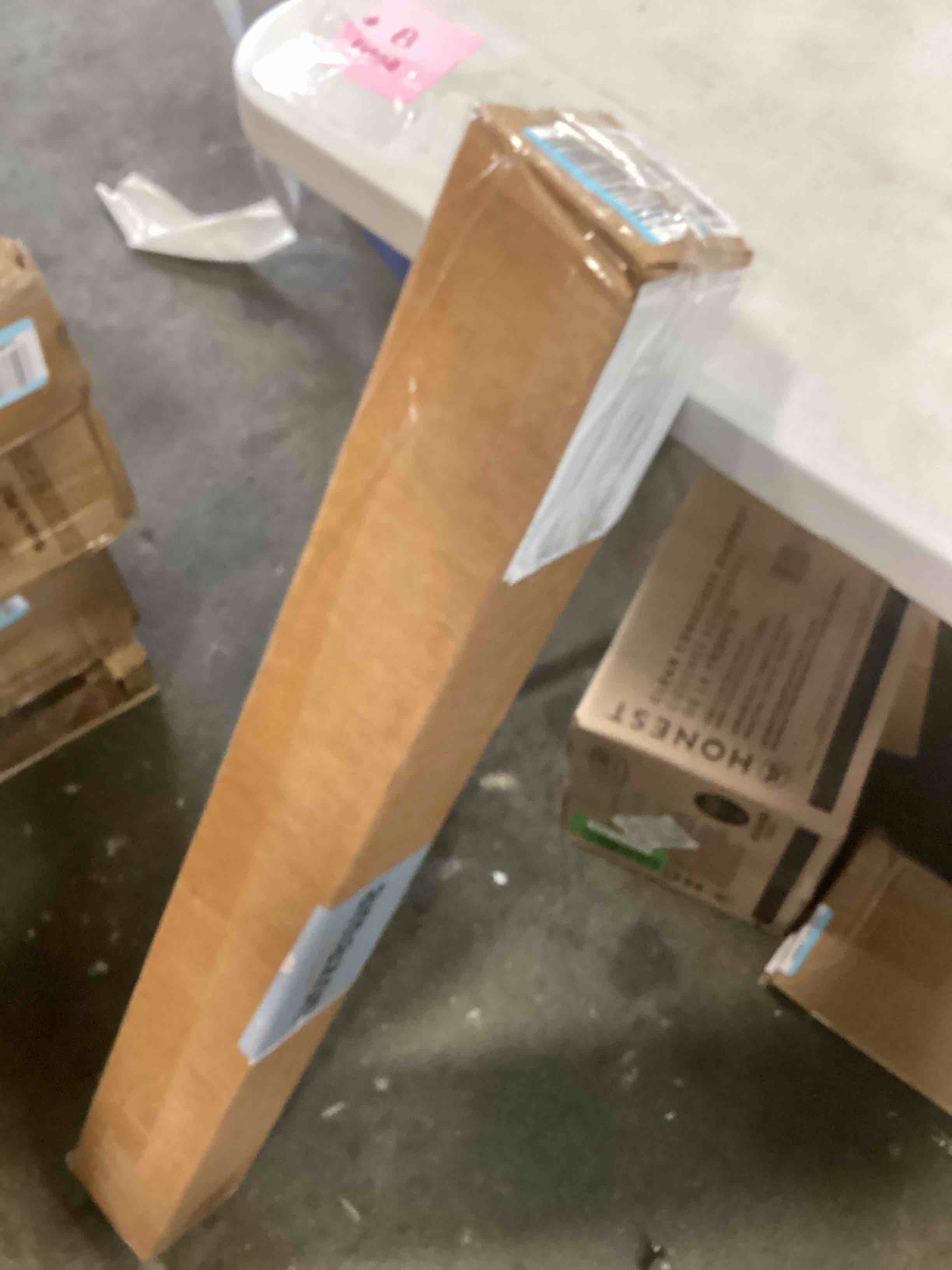 https://s3.amazonaws.com/lotting-images-prod/bidfta/ORG6800673_1720553241012.jpeg