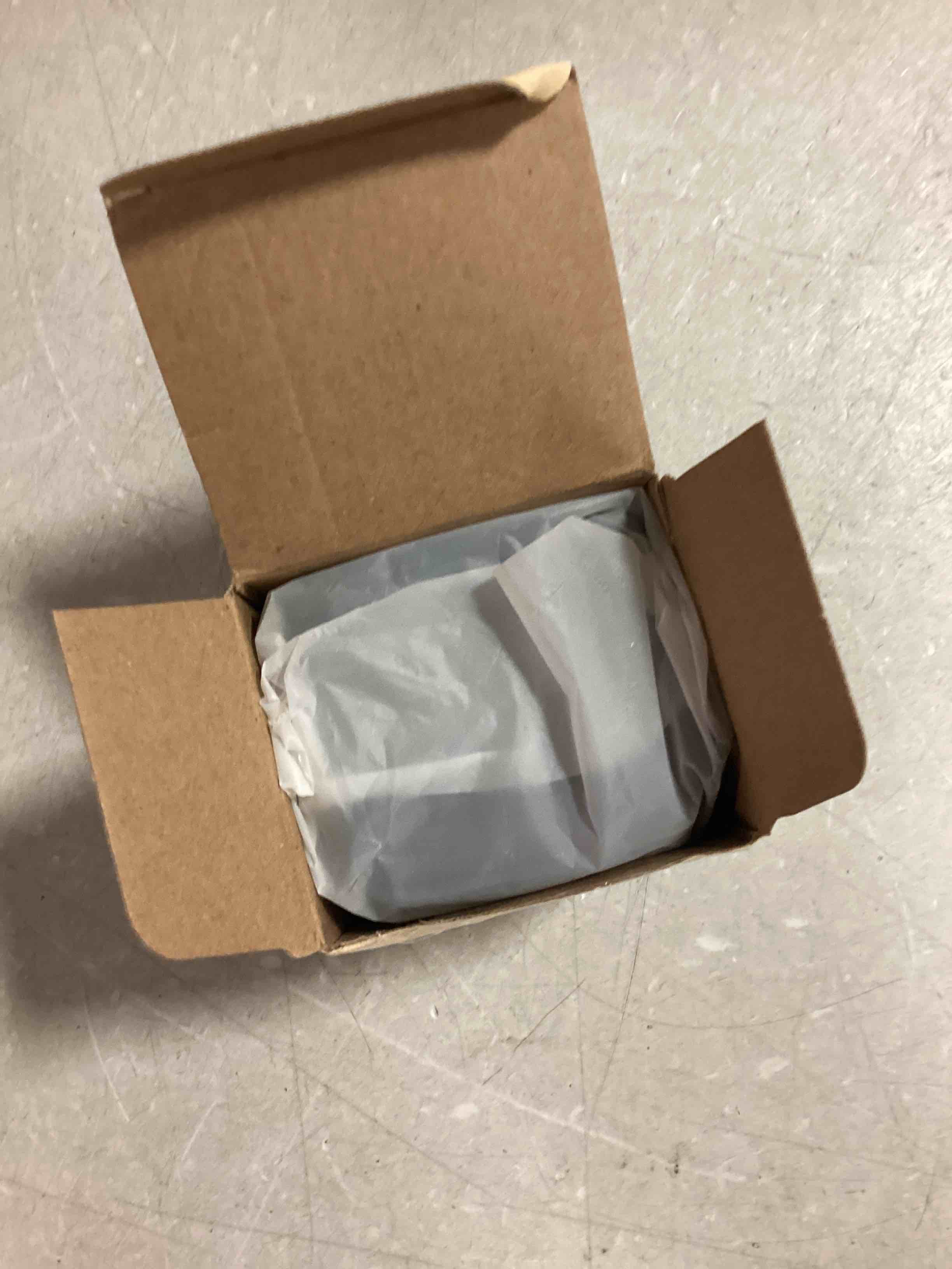 https://s3.amazonaws.com/lotting-images-prod/bidfta/ORG6801671_1720662512603.jpeg