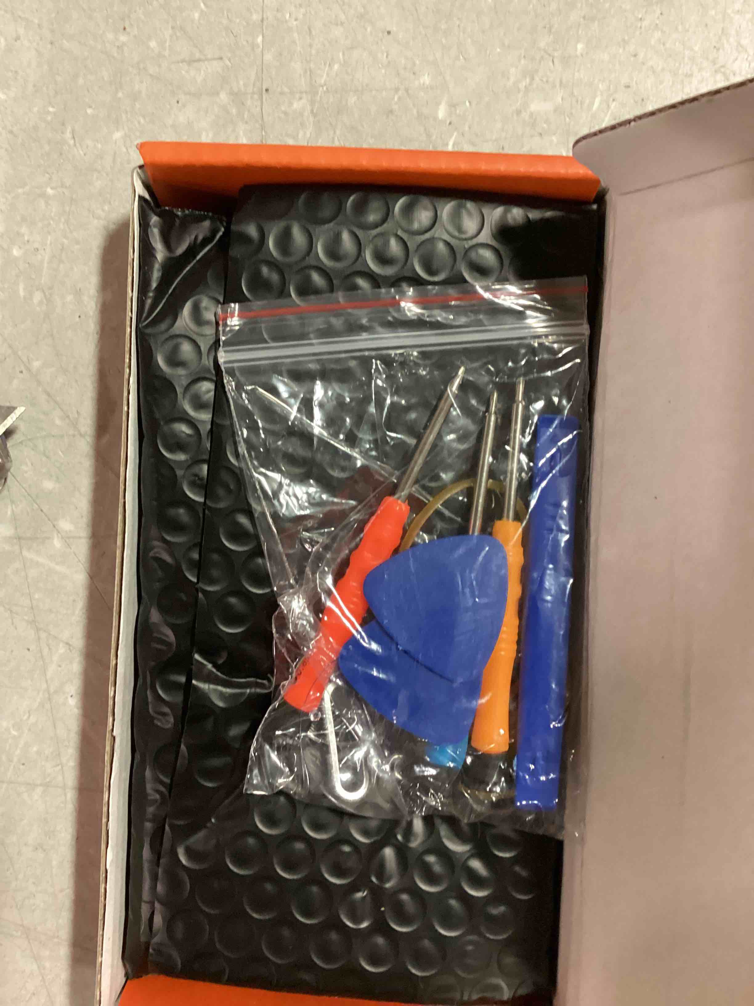 https://s3.amazonaws.com/lotting-images-prod/bidfta/ORG6801724_1720665640046.jpeg
