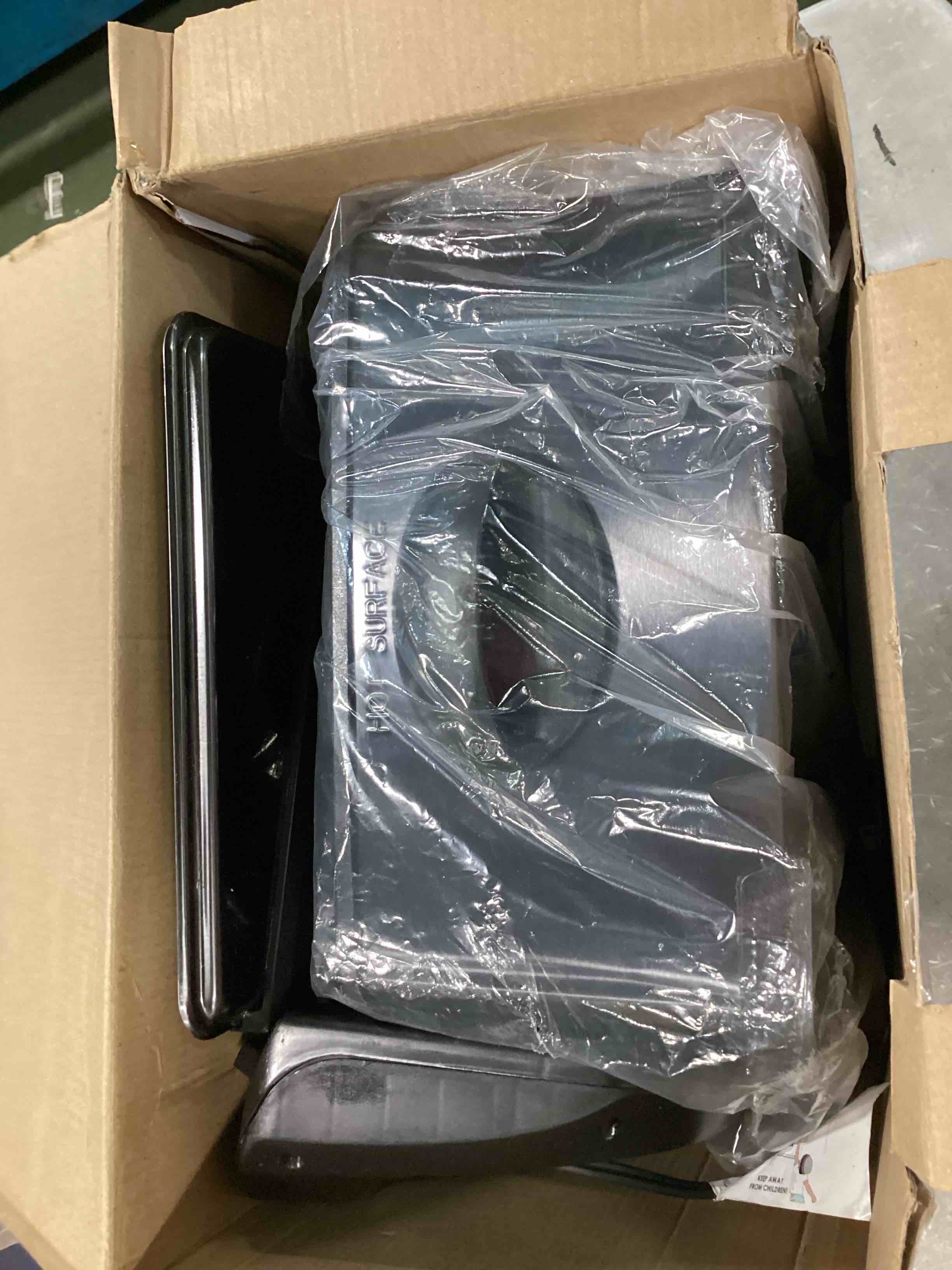 https://s3.amazonaws.com/lotting-images-prod/bidfta/ORG6802168_1721104640215.jpeg