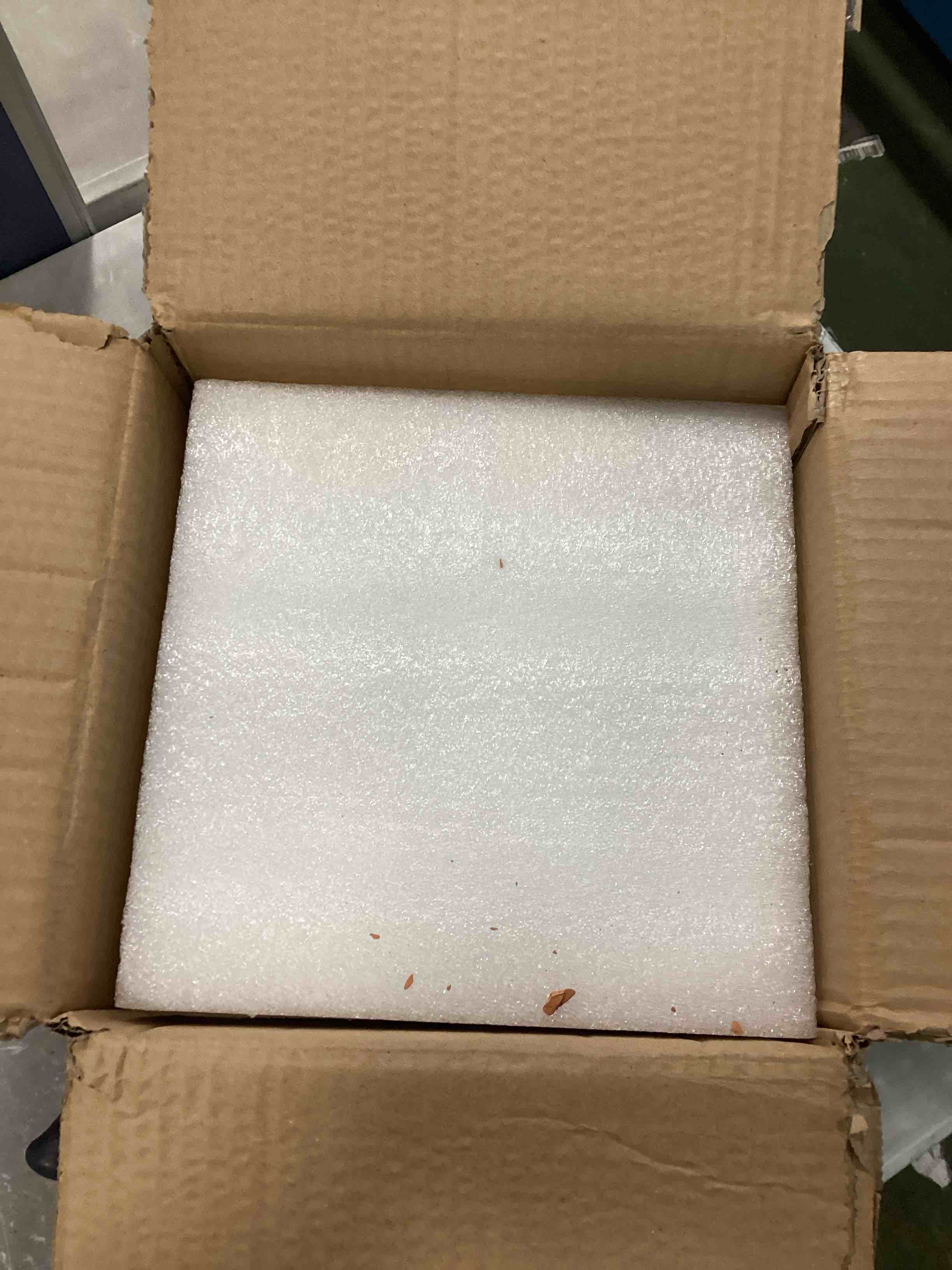 https://s3.amazonaws.com/lotting-images-prod/bidfta/ORG6802266_1721185085432.jpeg