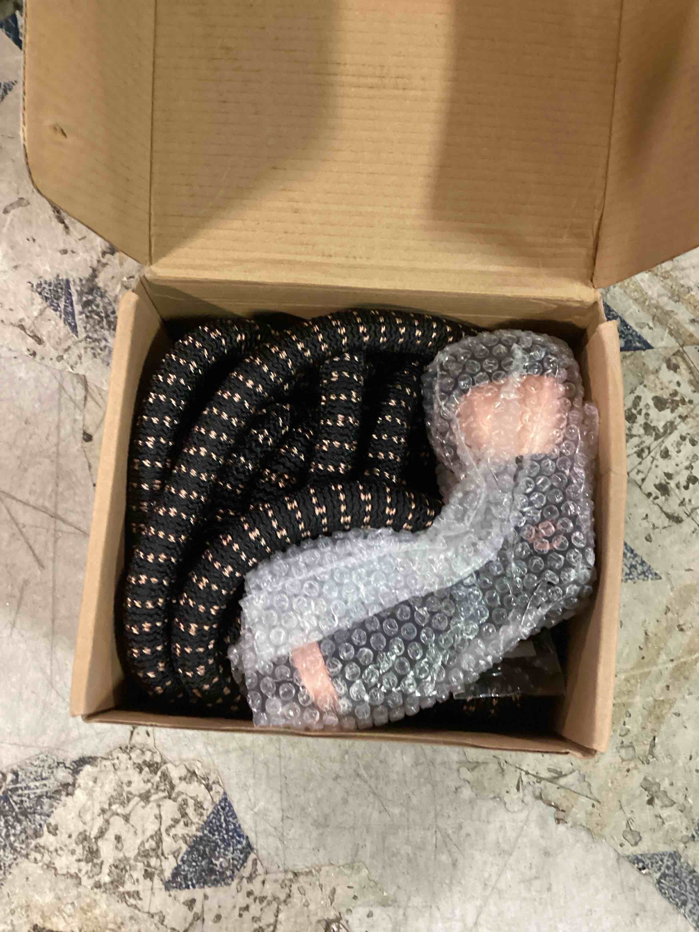 https://s3.amazonaws.com/lotting-images-prod/bidfta/ORG6802907_1722044602185.jpeg