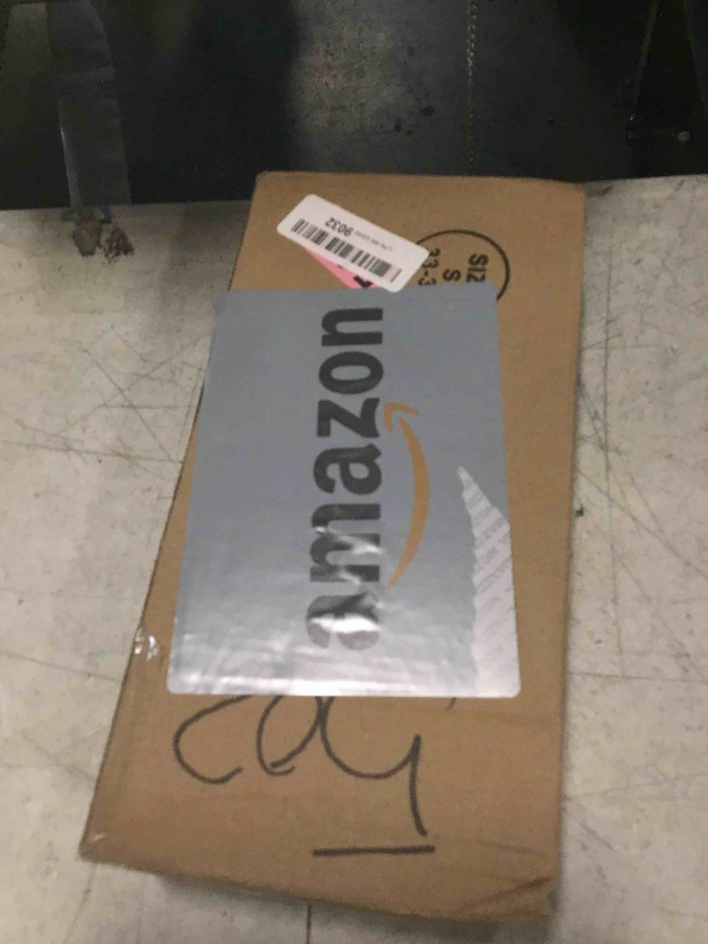 https://s3.amazonaws.com/lotting-images-prod/bidfta/ORG6803151_1720208183232.jpeg