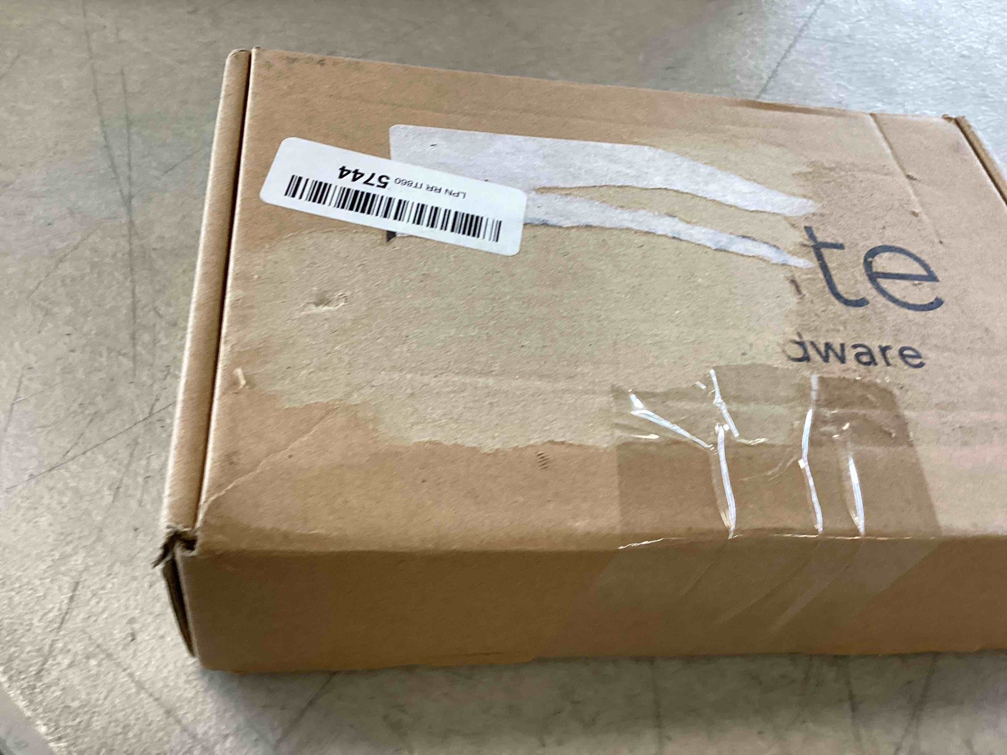 https://s3.amazonaws.com/lotting-images-prod/bidfta/ORG6804815_1720469747613.jpeg