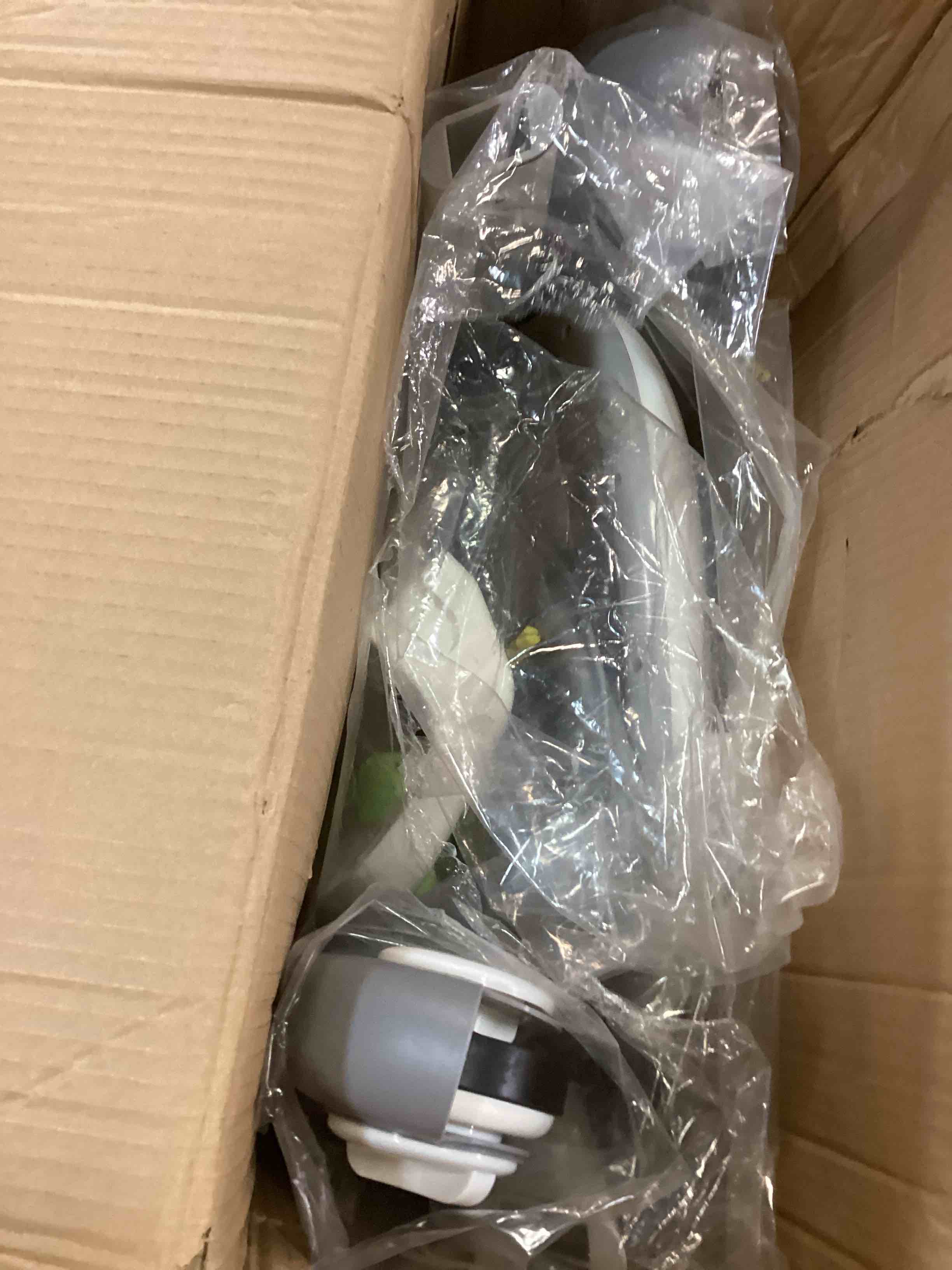 https://s3.amazonaws.com/lotting-images-prod/bidfta/ORG6806475_1720467941704.jpeg