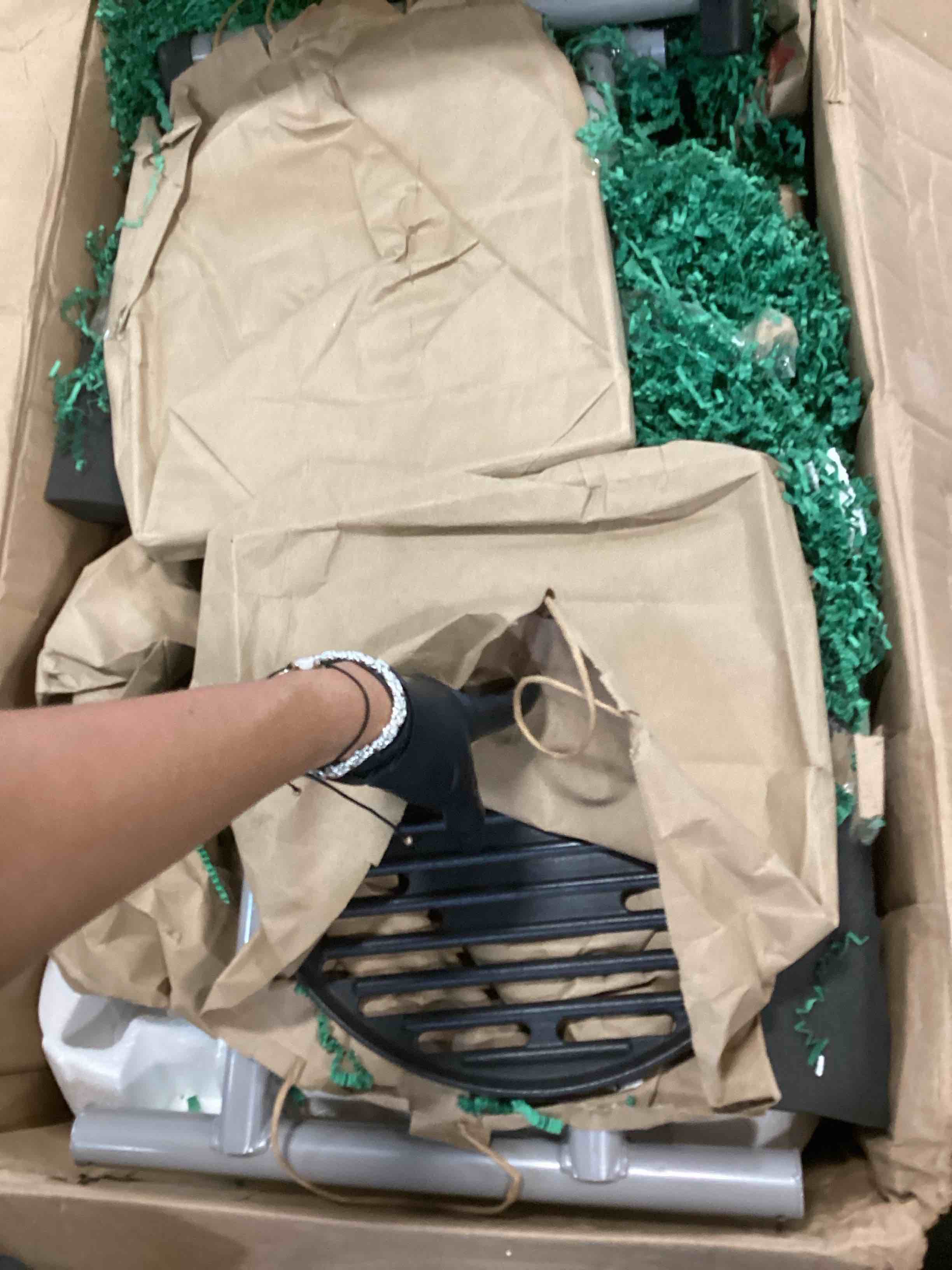 https://s3.amazonaws.com/lotting-images-prod/bidfta/ORG6807434_1720801734831.jpeg