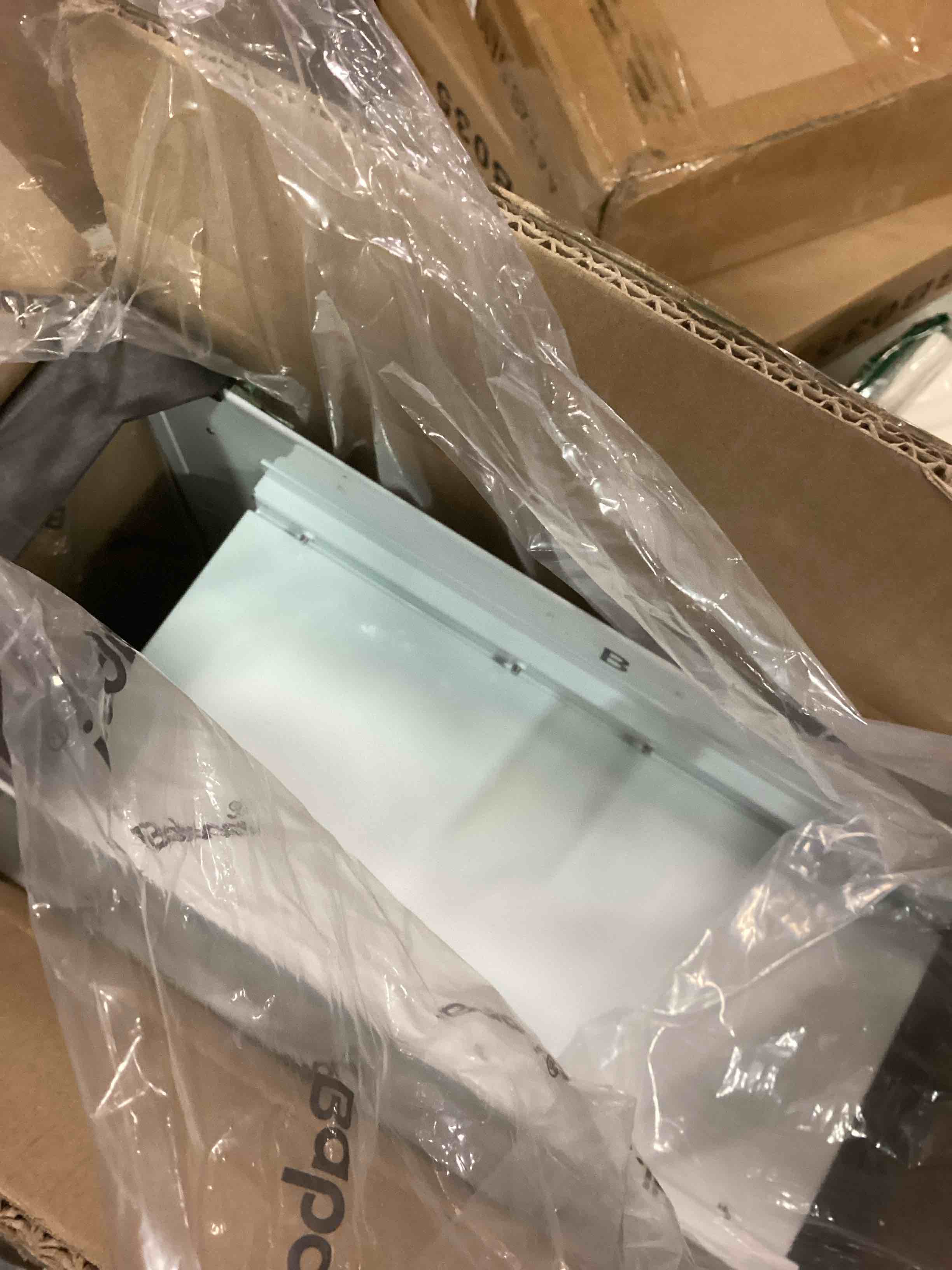 https://s3.amazonaws.com/lotting-images-prod/bidfta/ORG6808341_1720553583325.jpeg