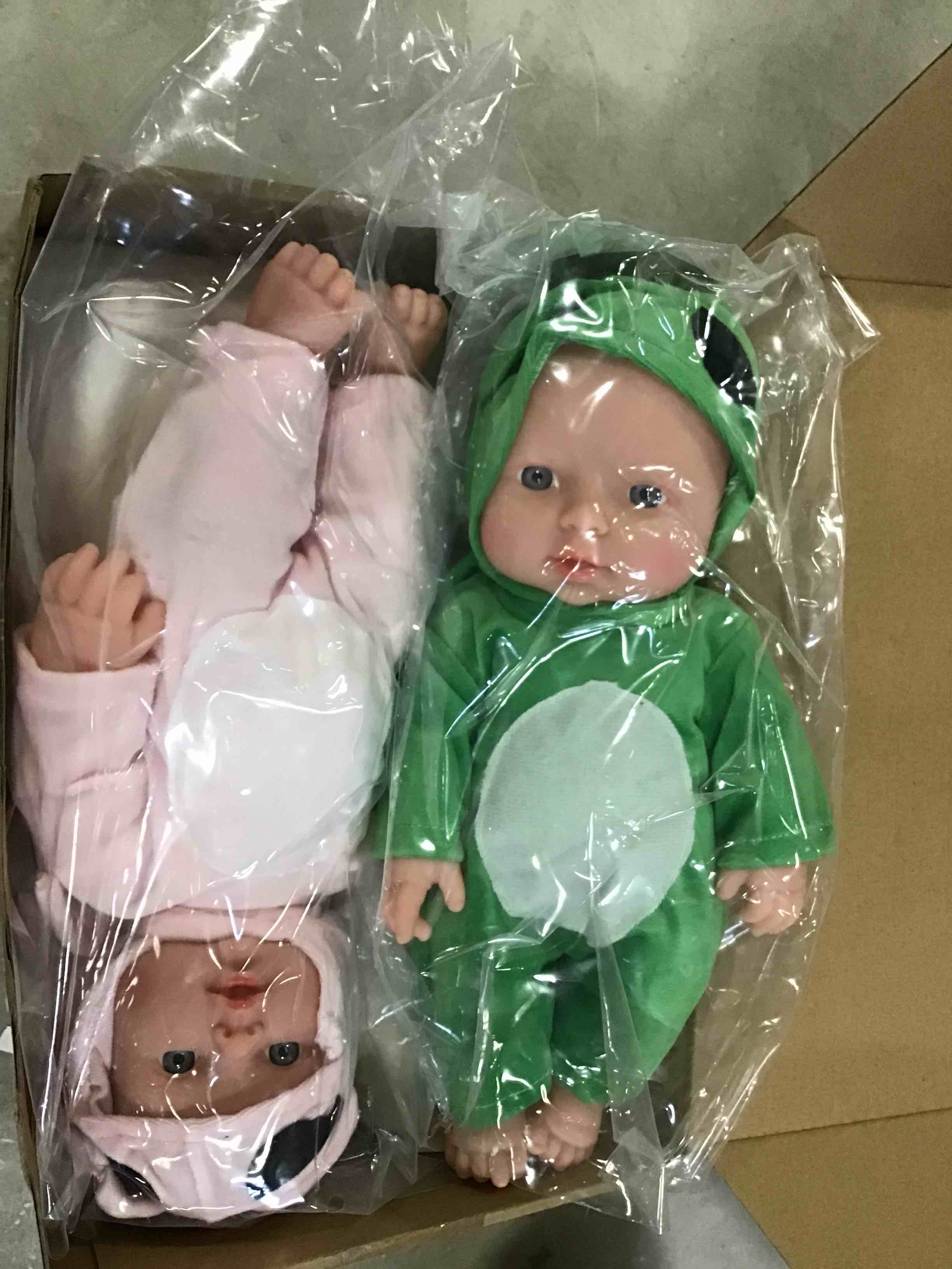 17 Pcs Baby Dolls Set for Baby Shower Game Include 2 baby dolls, 2 eye