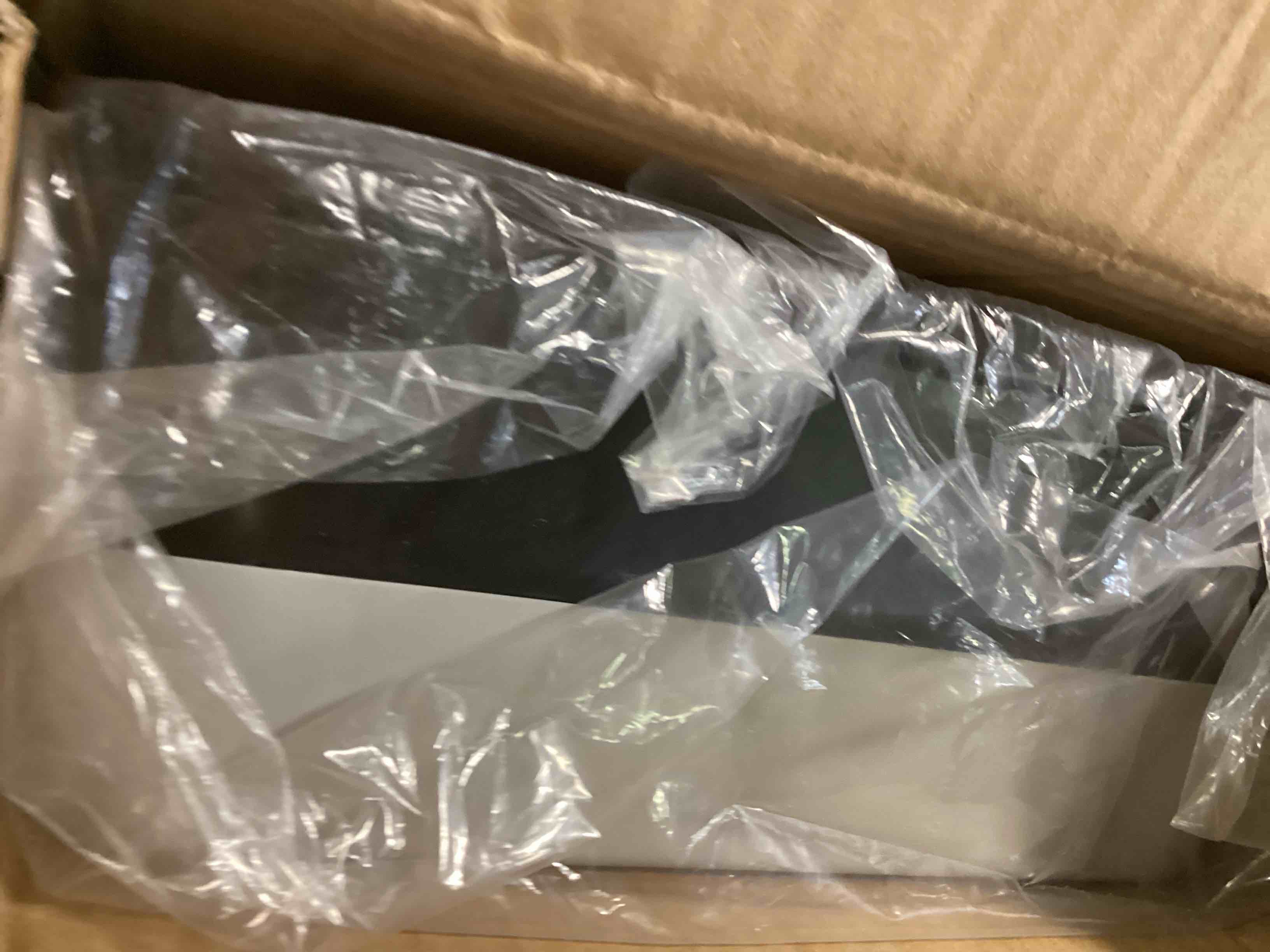 https://s3.amazonaws.com/lotting-images-prod/bidfta/ORG6811997_1719422366538.jpeg