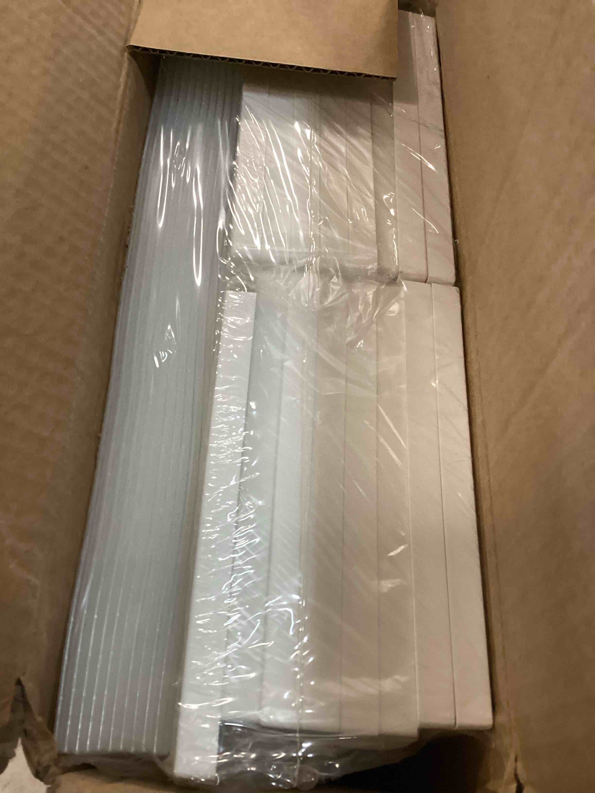 https://s3.amazonaws.com/lotting-images-prod/bidfta/ORG6812552_1719836994390.jpeg