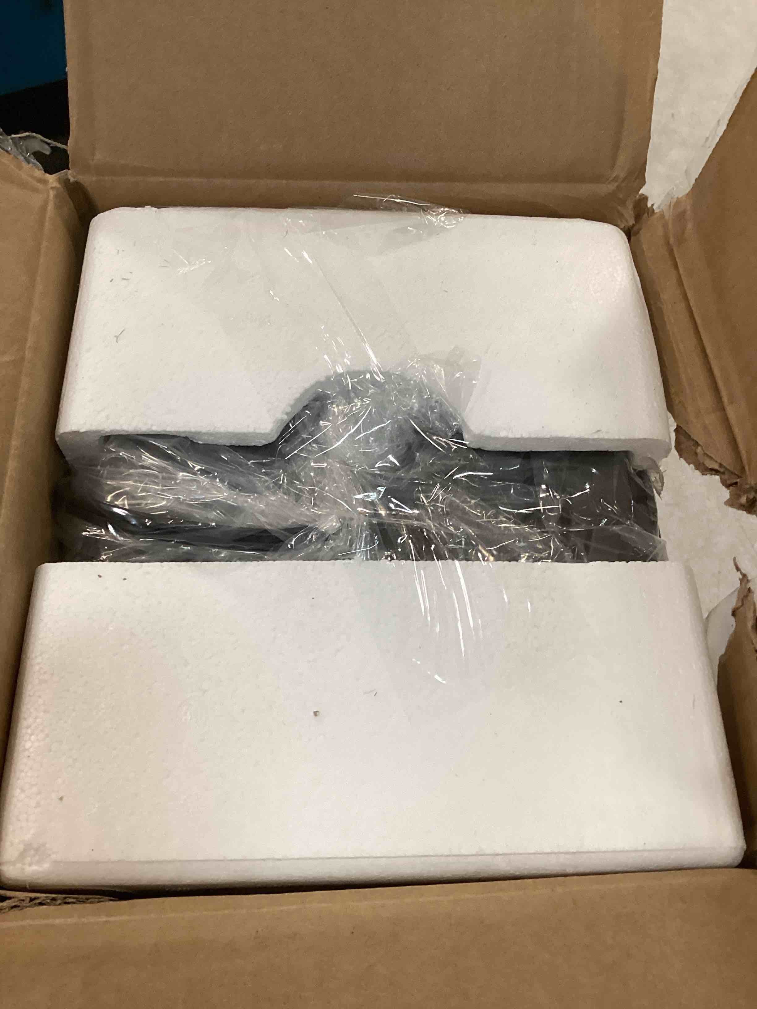 https://s3.amazonaws.com/lotting-images-prod/bidfta/ORG6812734_1719862837985.jpeg