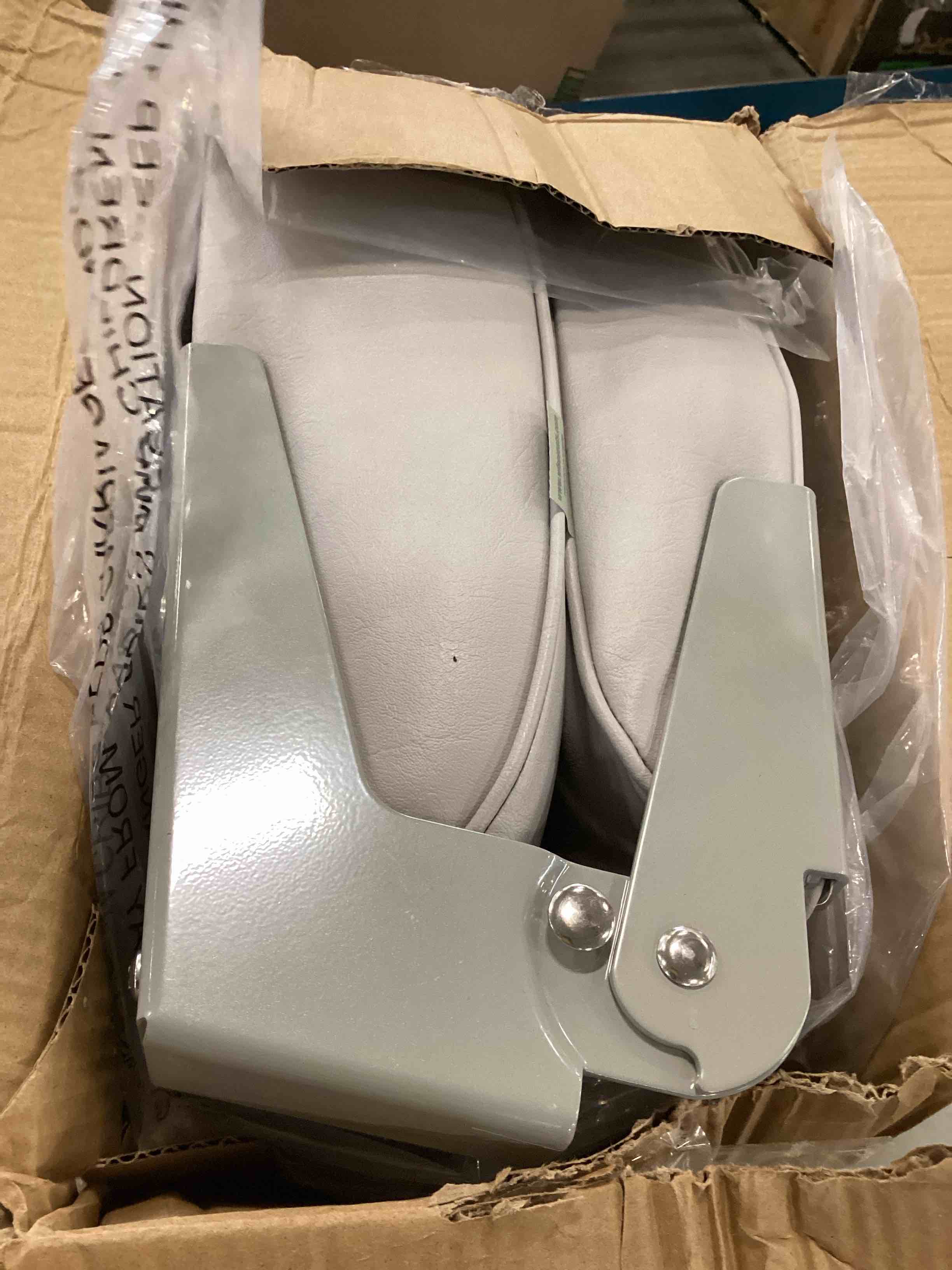 https://s3.amazonaws.com/lotting-images-prod/bidfta/ORG6812919_1720030228433.jpeg
