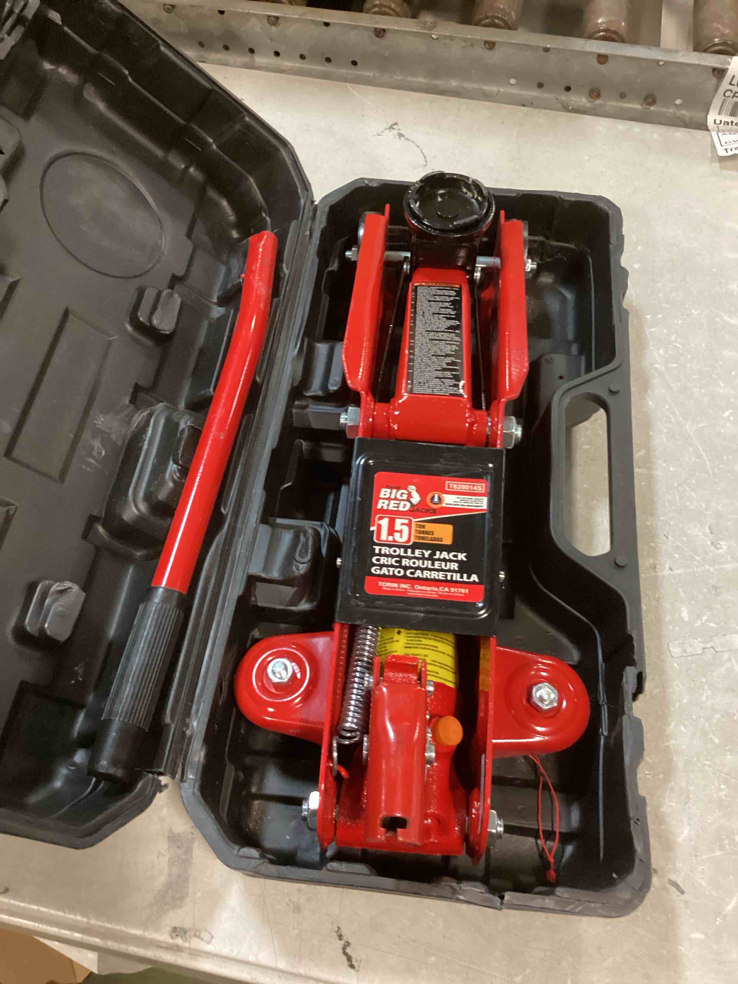 https://s3.amazonaws.com/lotting-images-prod/bidfta/ORG6813274_1720537805529.jpeg