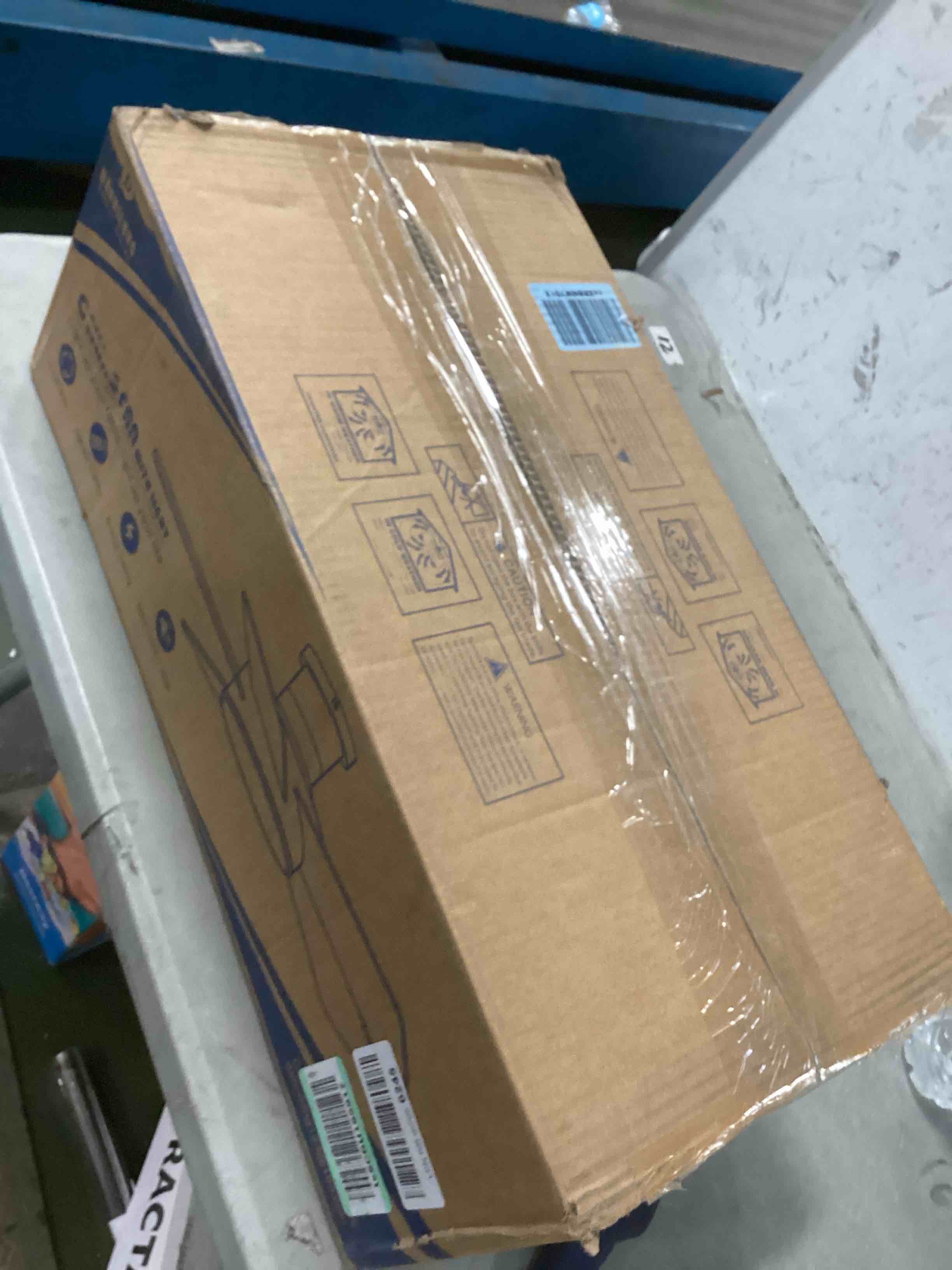 https://s3.amazonaws.com/lotting-images-prod/bidfta/ORG6814161_1720534911997.jpeg