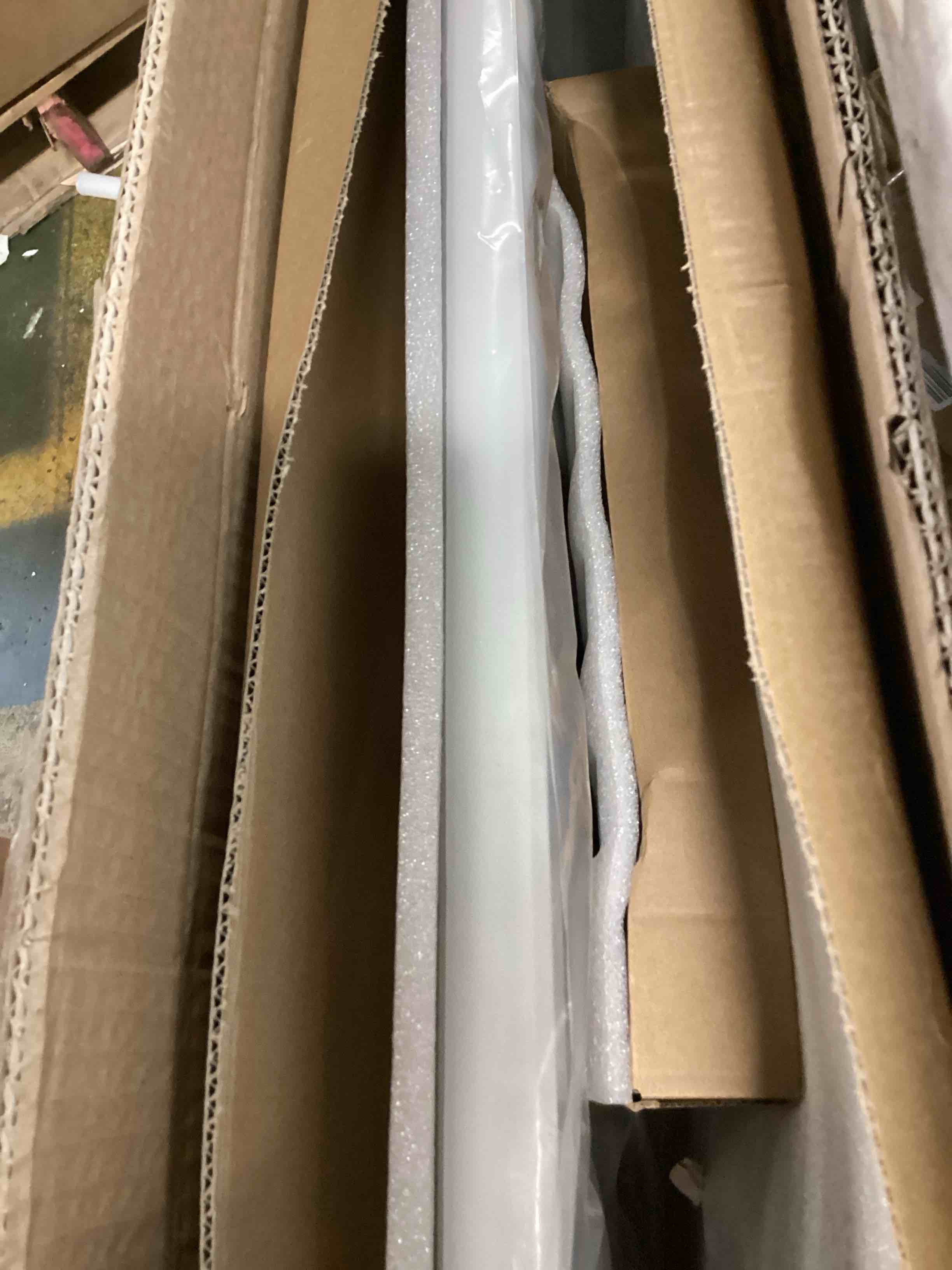 https://s3.amazonaws.com/lotting-images-prod/bidfta/ORG6814483_1720637748361.jpeg