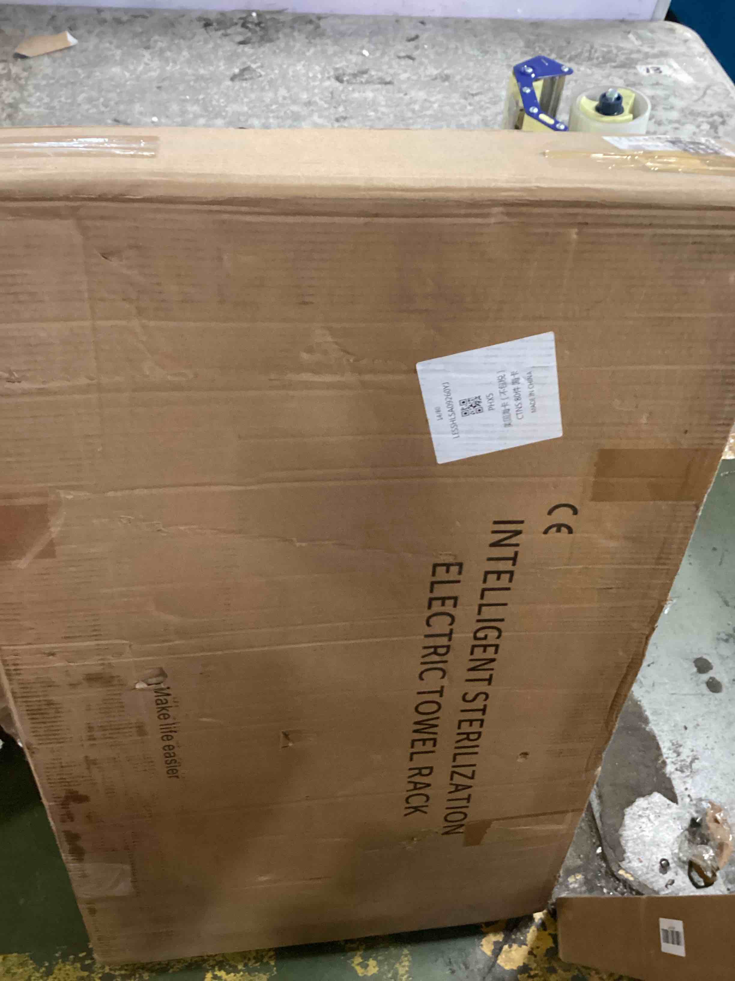 https://s3.amazonaws.com/lotting-images-prod/bidfta/ORG6814483_1720637771416.jpeg