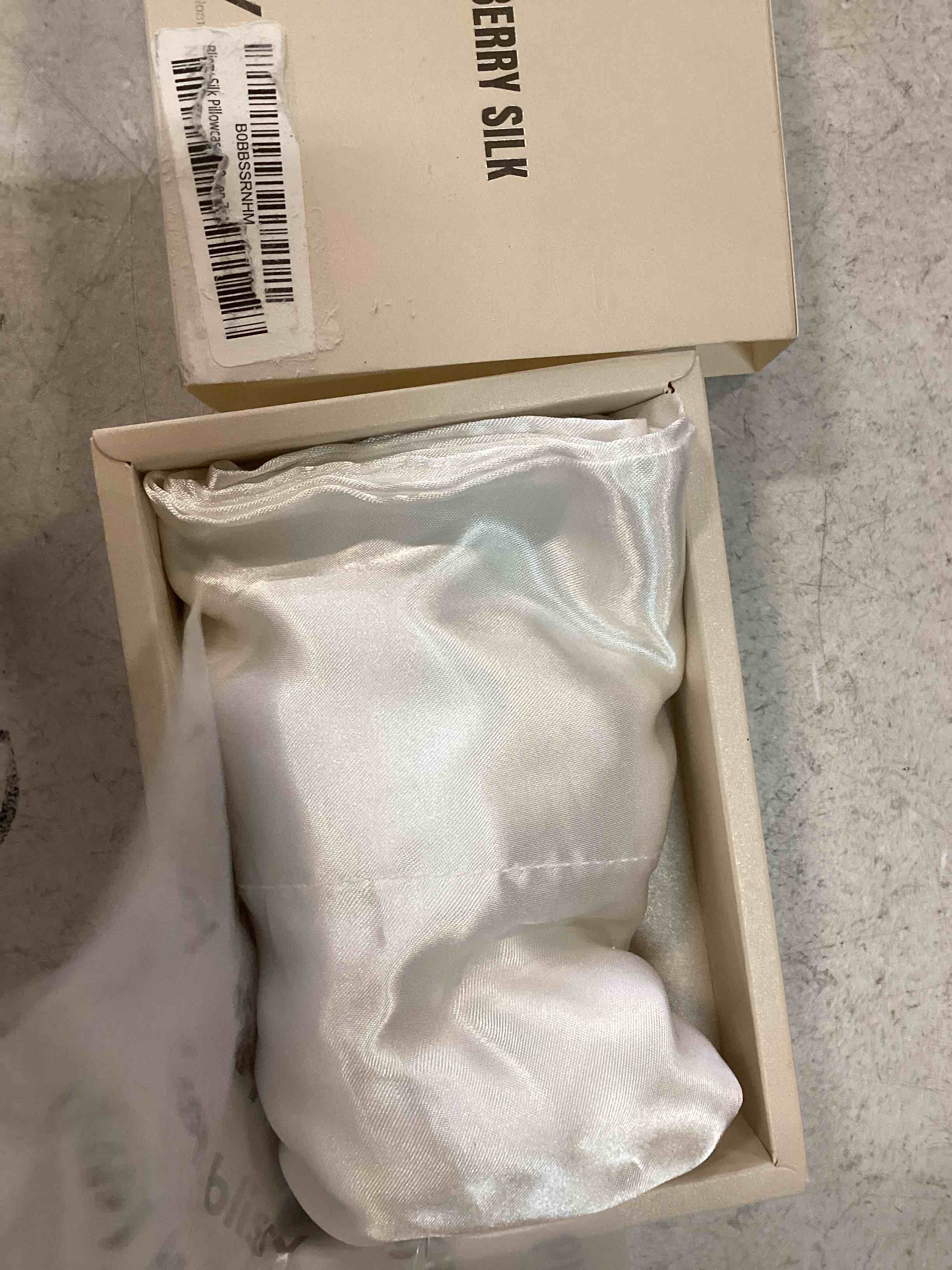 https://s3.amazonaws.com/lotting-images-prod/bidfta/ORG6815056_1720799288746.jpeg