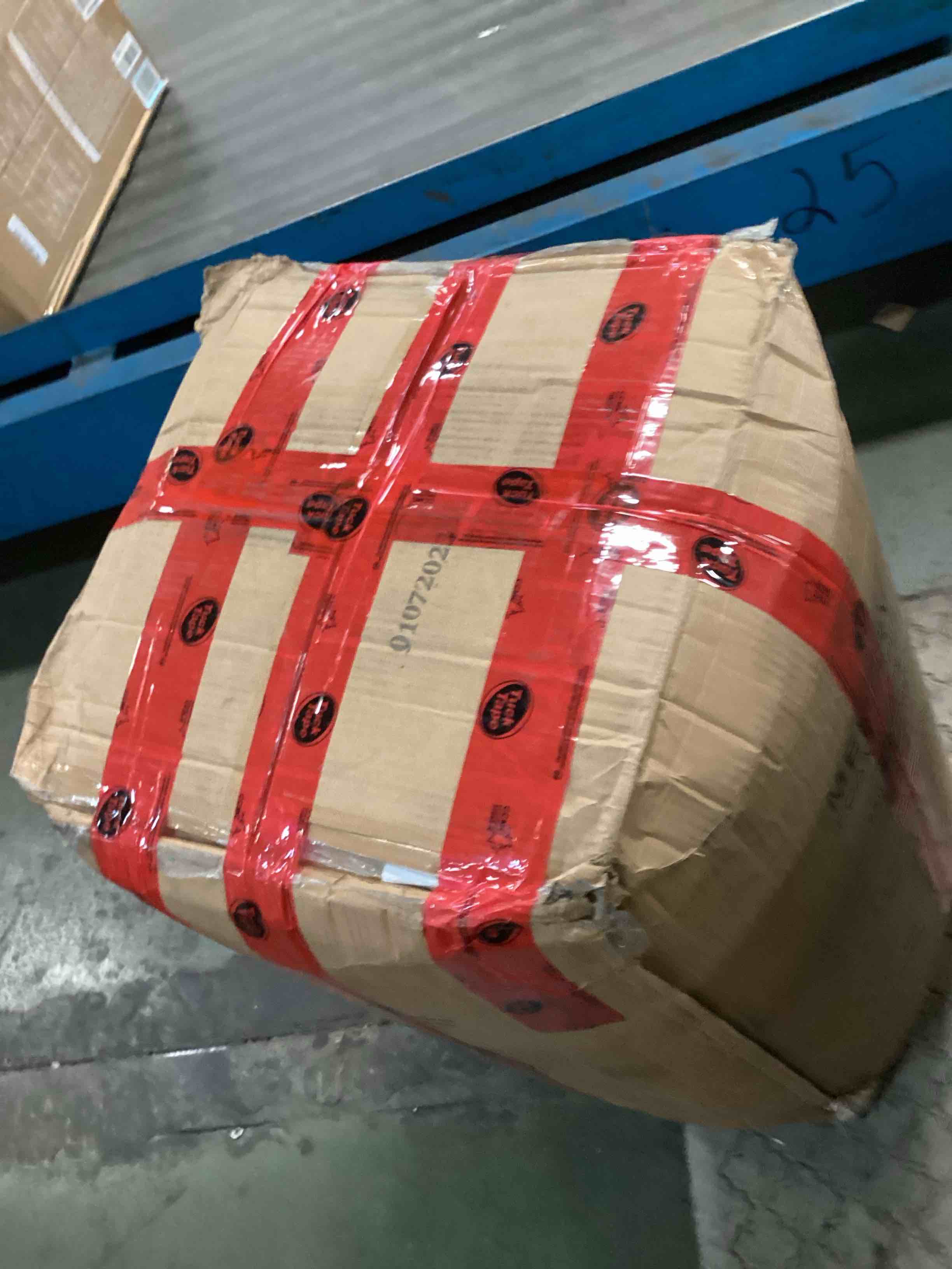 https://s3.amazonaws.com/lotting-images-prod/bidfta/ORG6816502_1719835447467.jpeg