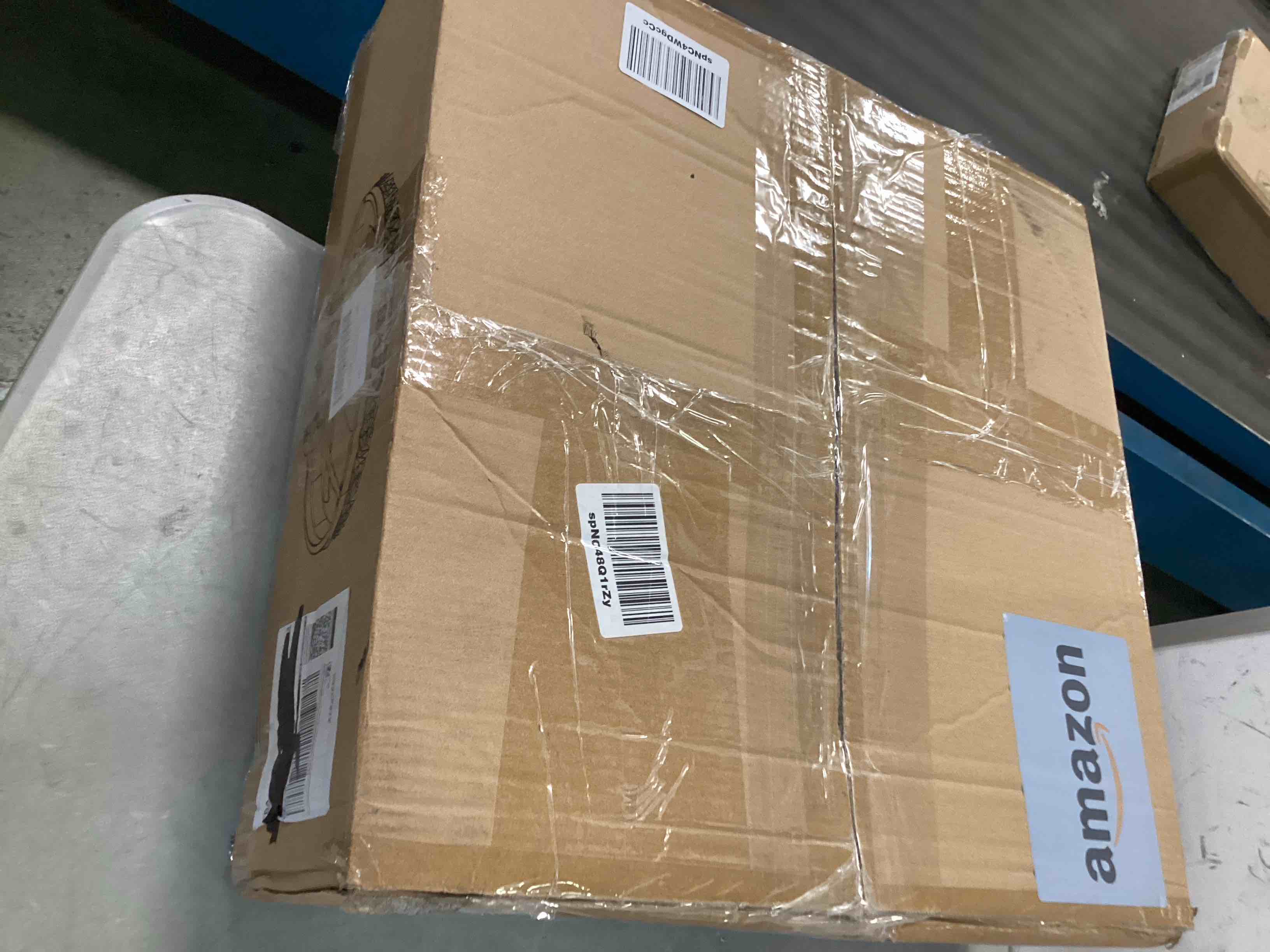 https://s3.amazonaws.com/lotting-images-prod/bidfta/ORG6816668_1719856125939.jpeg