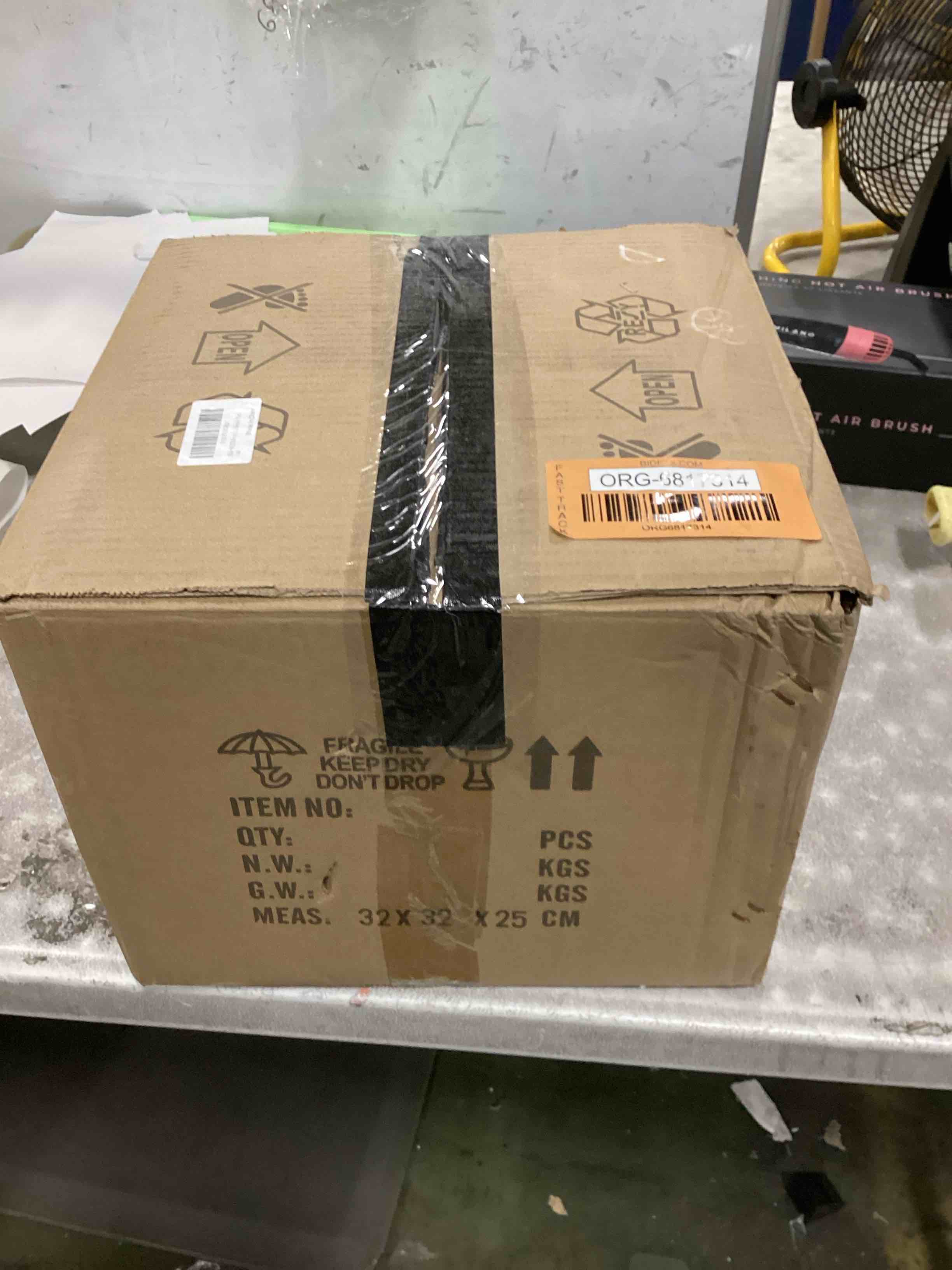 https://s3.amazonaws.com/lotting-images-prod/bidfta/ORG6817314_1720066615969.jpeg