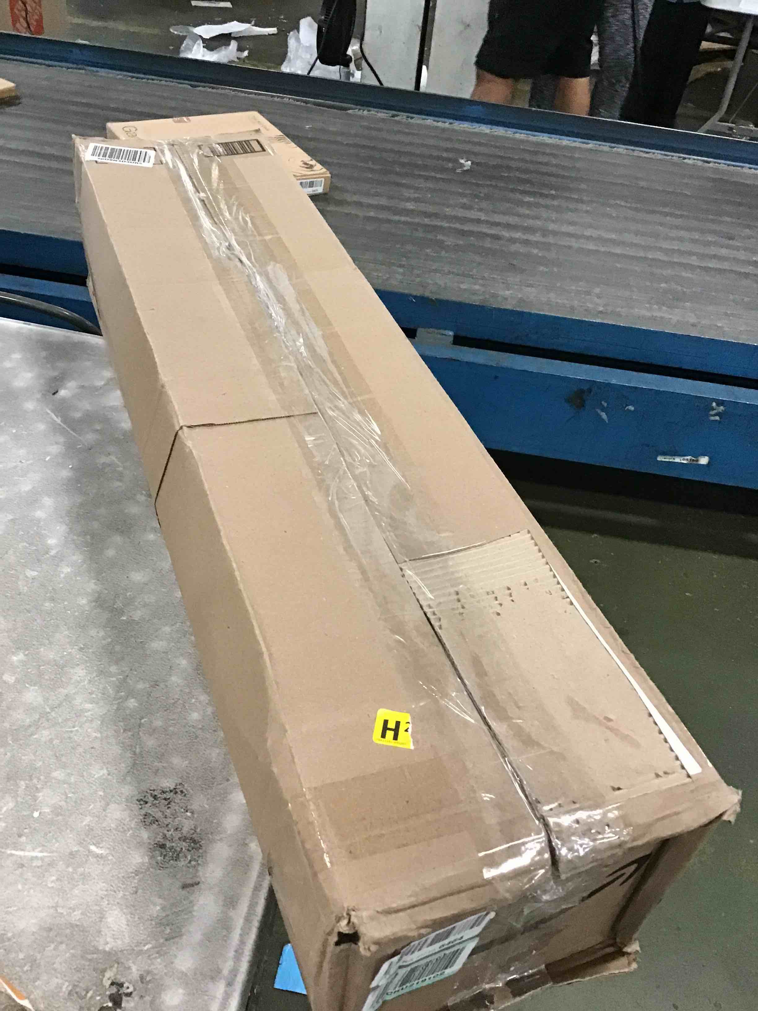 https://s3.amazonaws.com/lotting-images-prod/bidfta/ORG6817602_1720210717751.jpeg