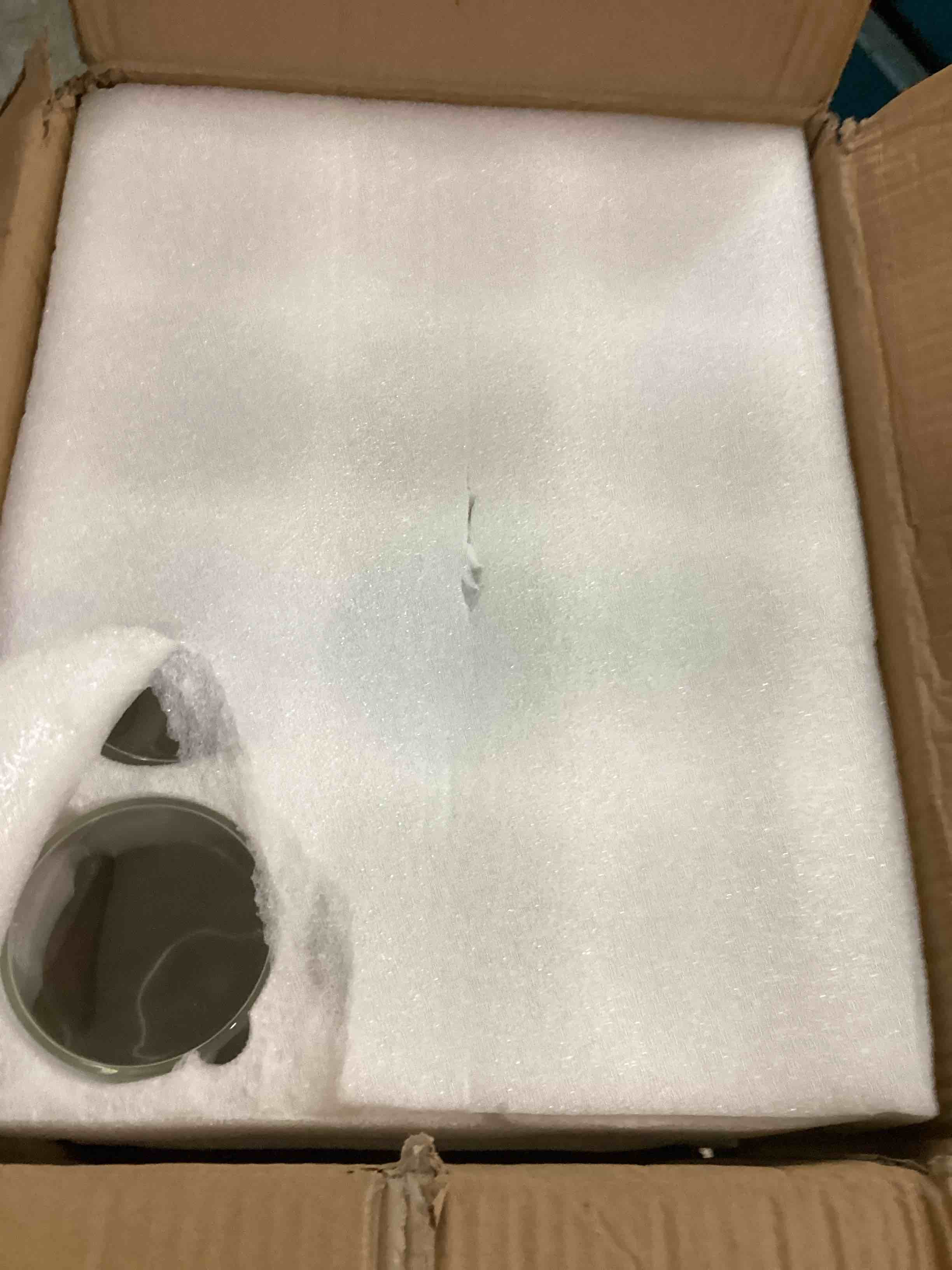 https://s3.amazonaws.com/lotting-images-prod/bidfta/ORG6818570_1721133393050.jpeg
