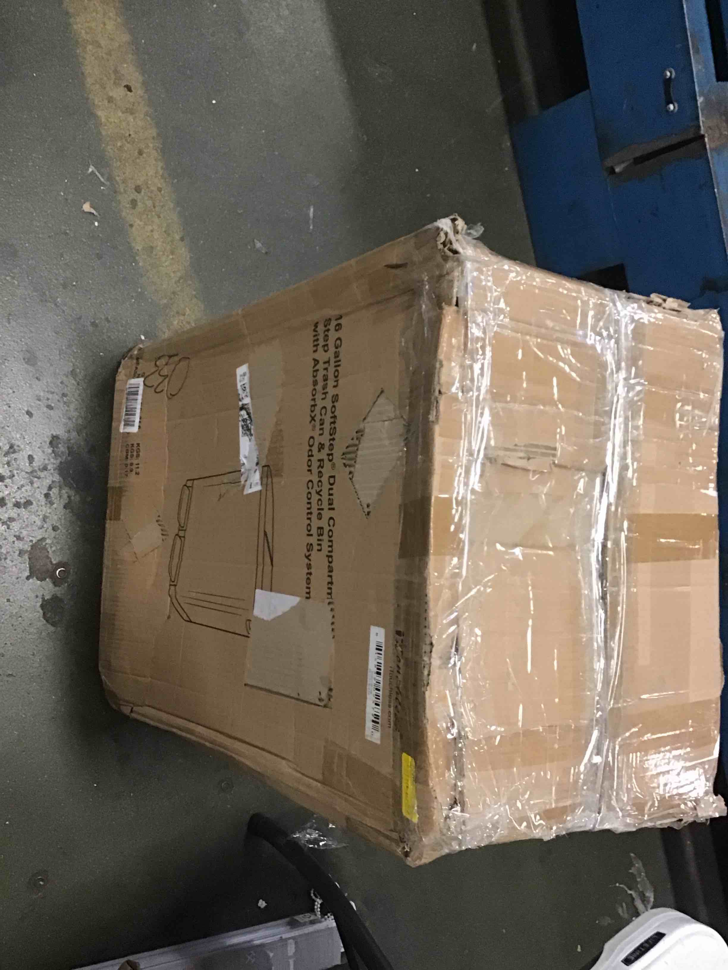 https://s3.amazonaws.com/lotting-images-prod/bidfta/ORG6820804_1721653561190.jpeg
