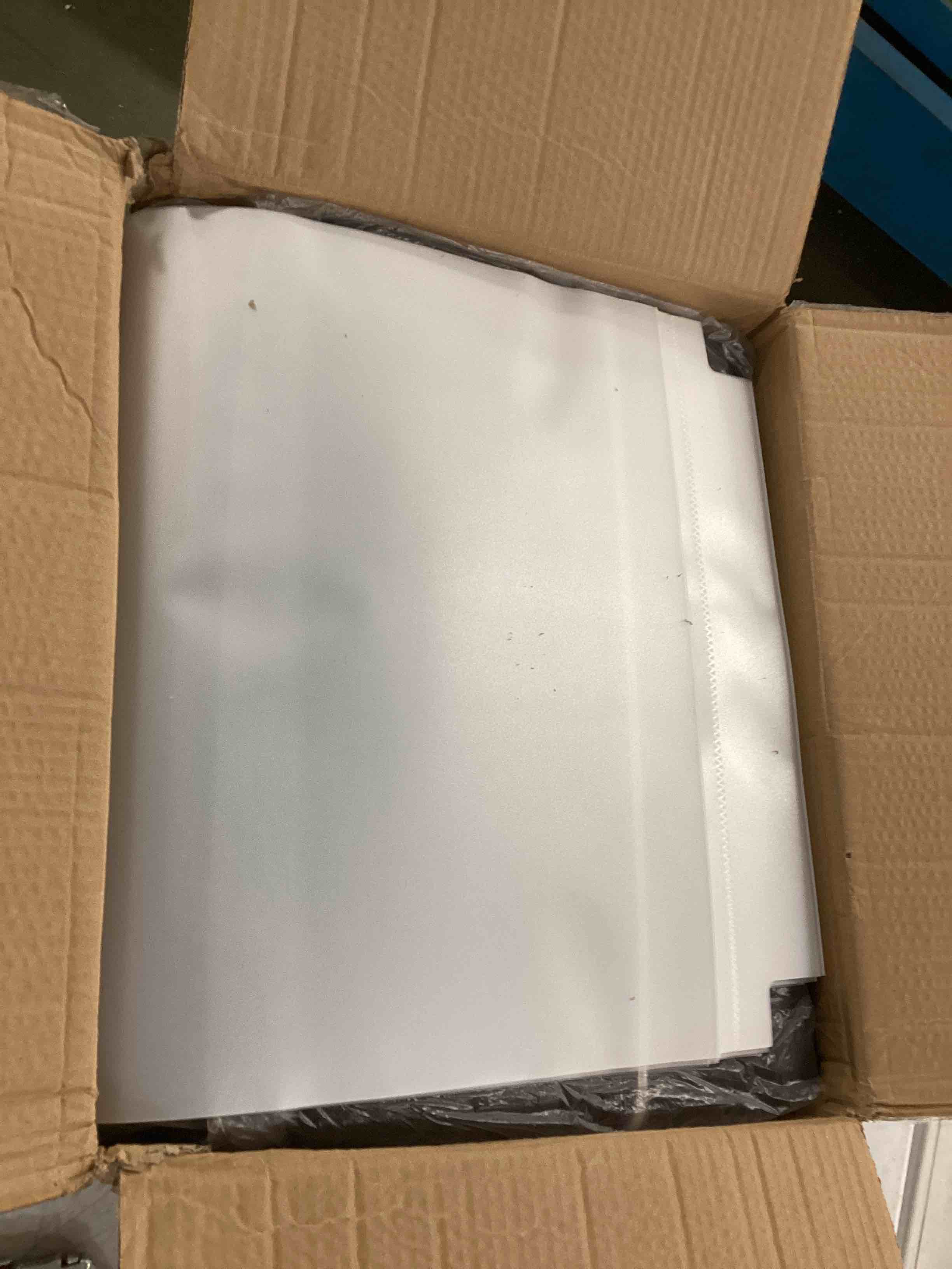 https://s3.amazonaws.com/lotting-images-prod/bidfta/ORG6822887_1721132681387.jpeg