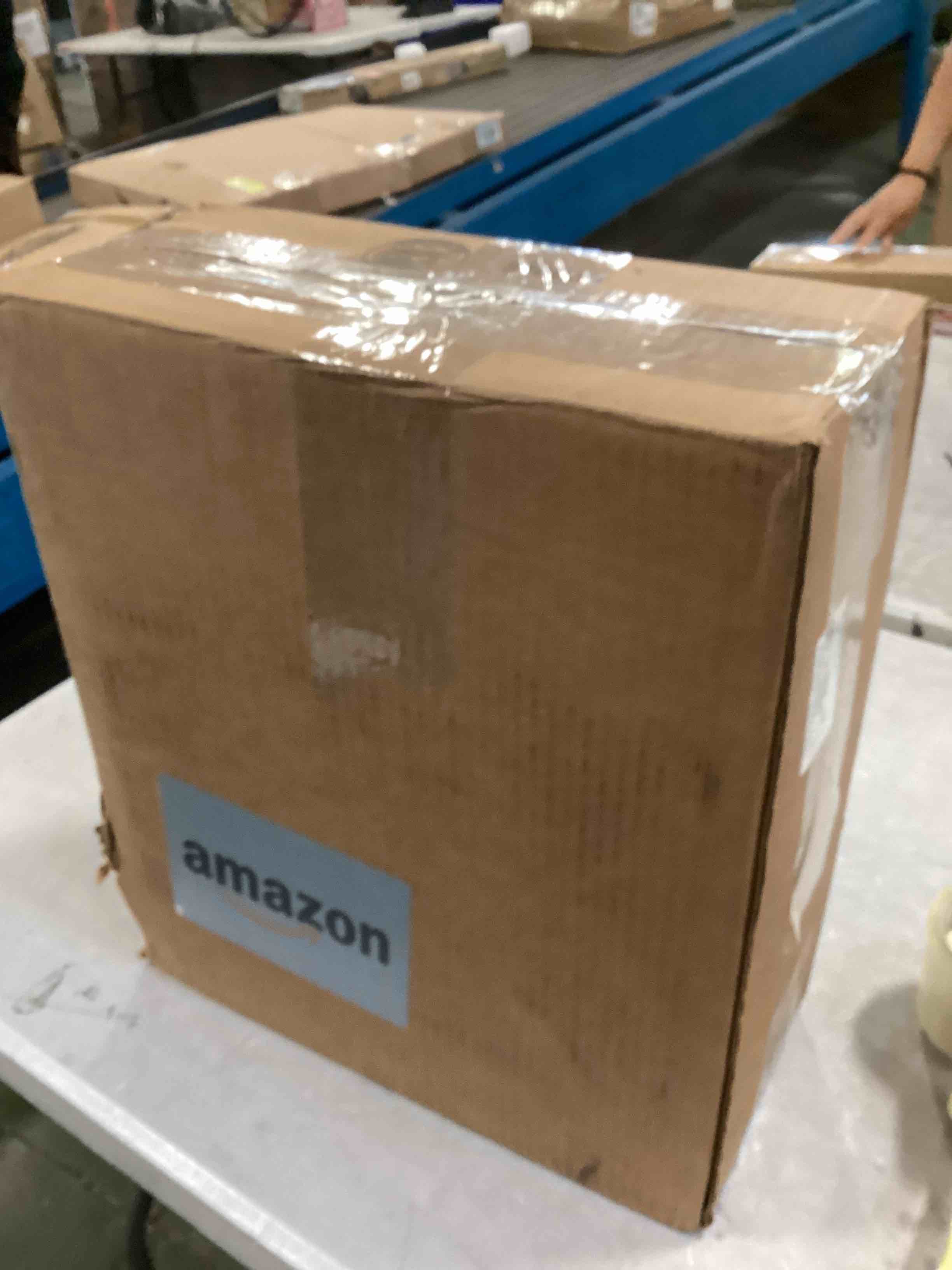 https://s3.amazonaws.com/lotting-images-prod/bidfta/ORG6823331_1721304741845.jpeg