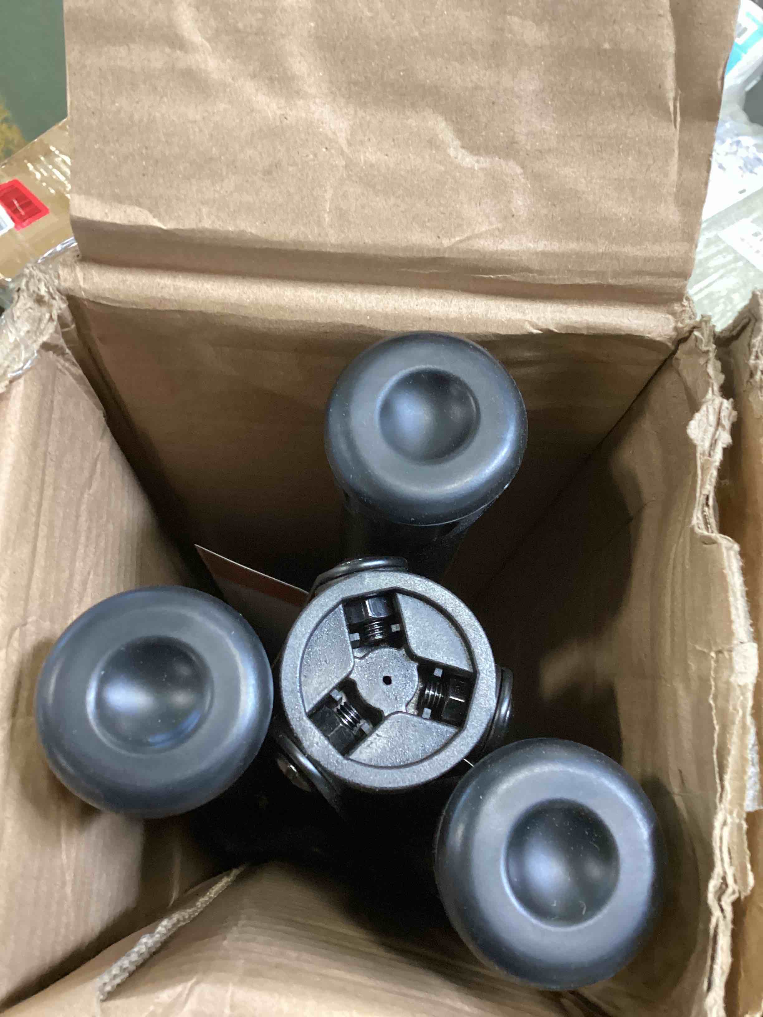 https://s3.amazonaws.com/lotting-images-prod/bidfta/ORG6823749_1721415336704.jpeg