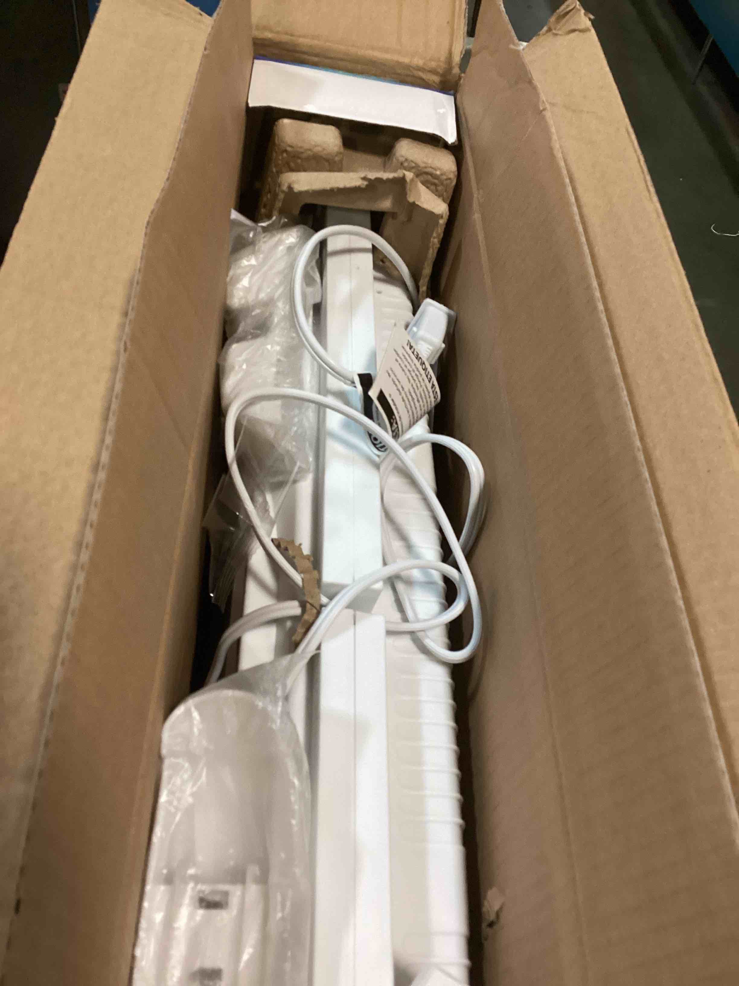 https://s3.amazonaws.com/lotting-images-prod/bidfta/ORG6823936_1721665344770.jpeg