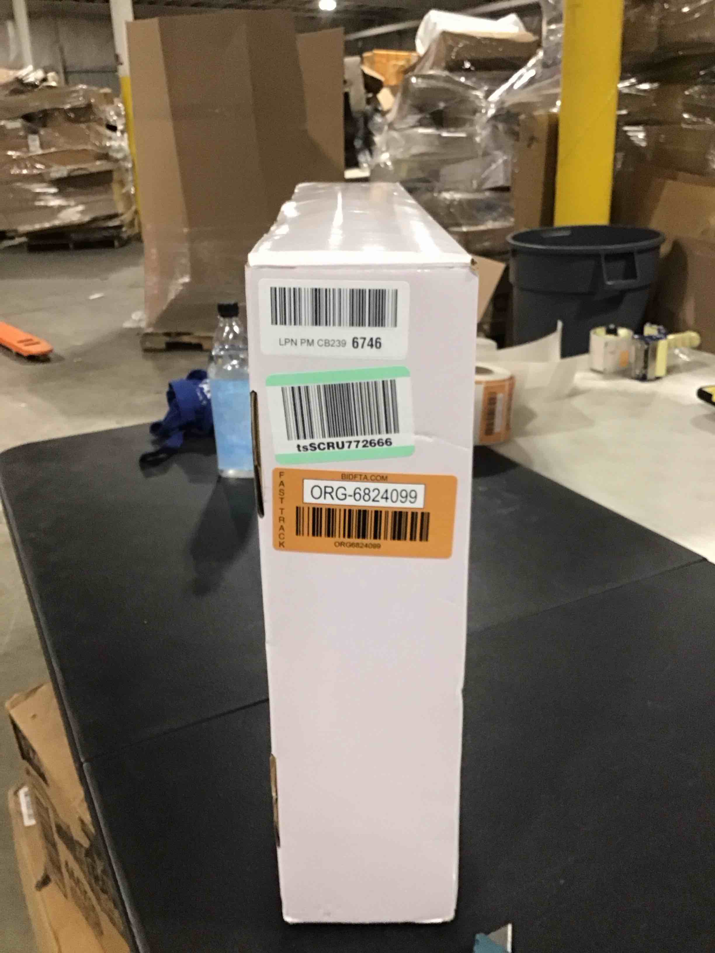 https://s3.amazonaws.com/lotting-images-prod/bidfta/ORG6824099_1726659111182.jpeg