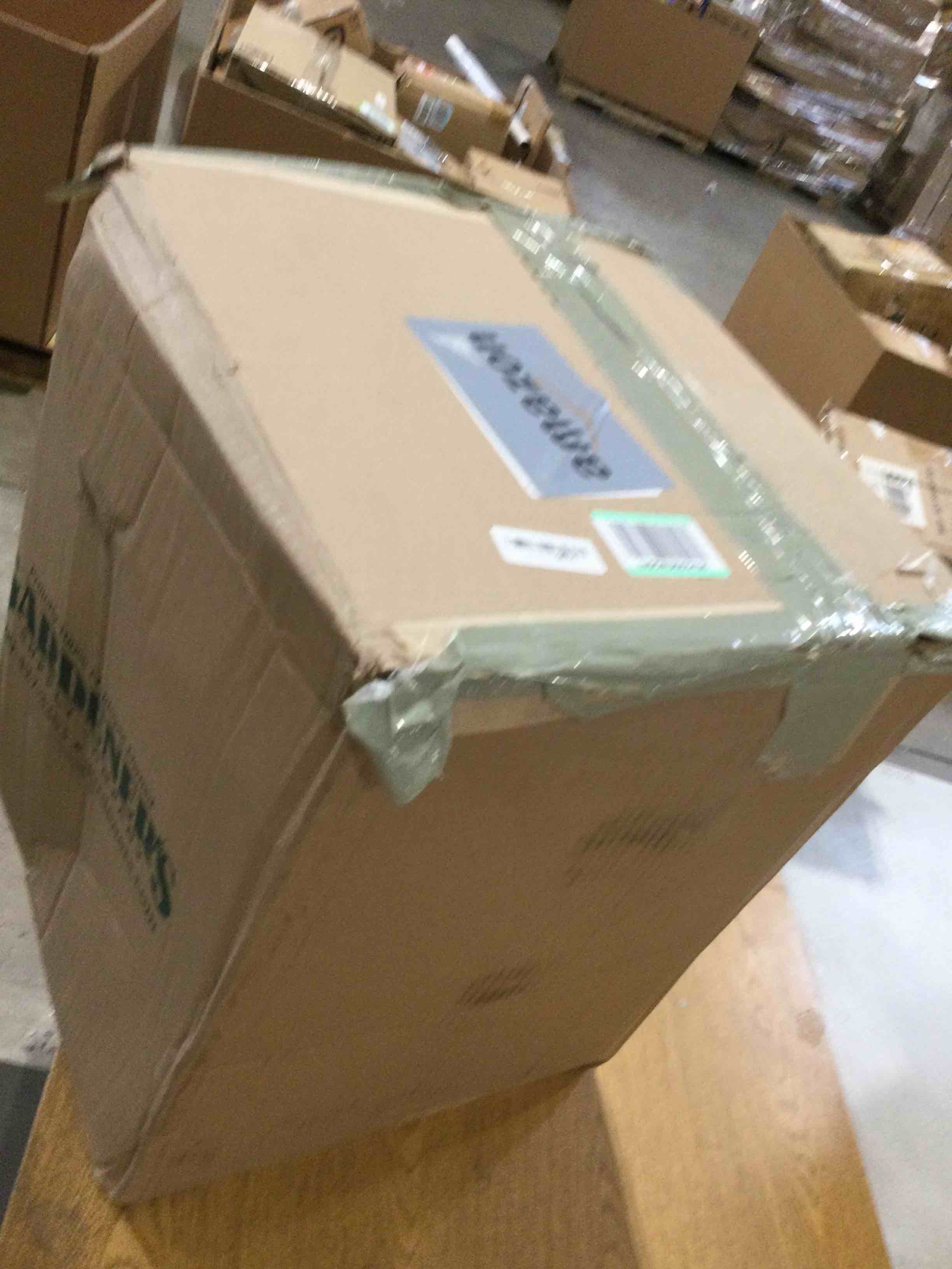 https://s3.amazonaws.com/lotting-images-prod/bidfta/ORG6826041_1726502550198.jpeg