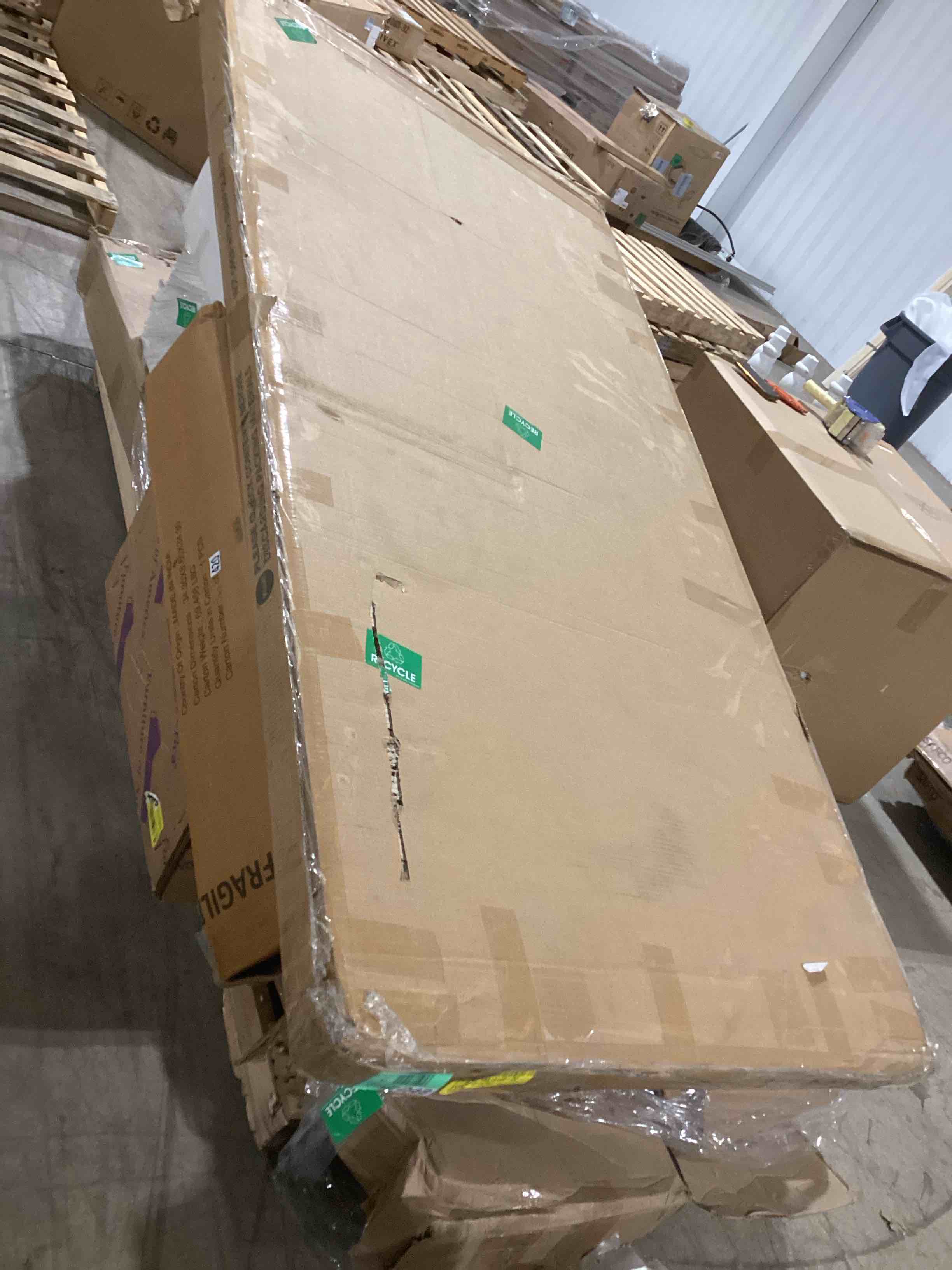 https://s3.amazonaws.com/lotting-images-prod/bidfta/ORG6826194_1726663204110.jpeg