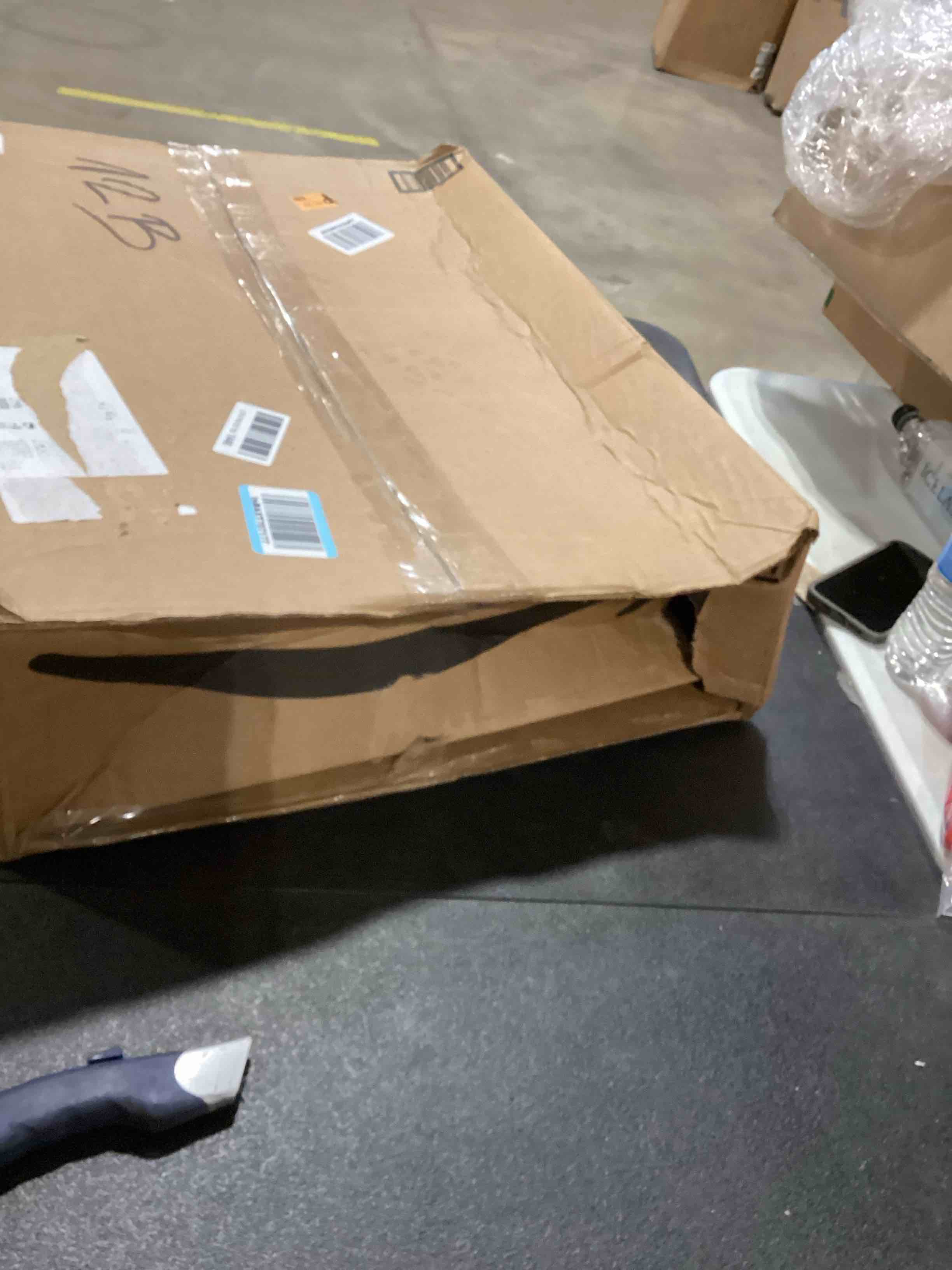 https://s3.amazonaws.com/lotting-images-prod/bidfta/ORG6826423_1727190306935.jpeg