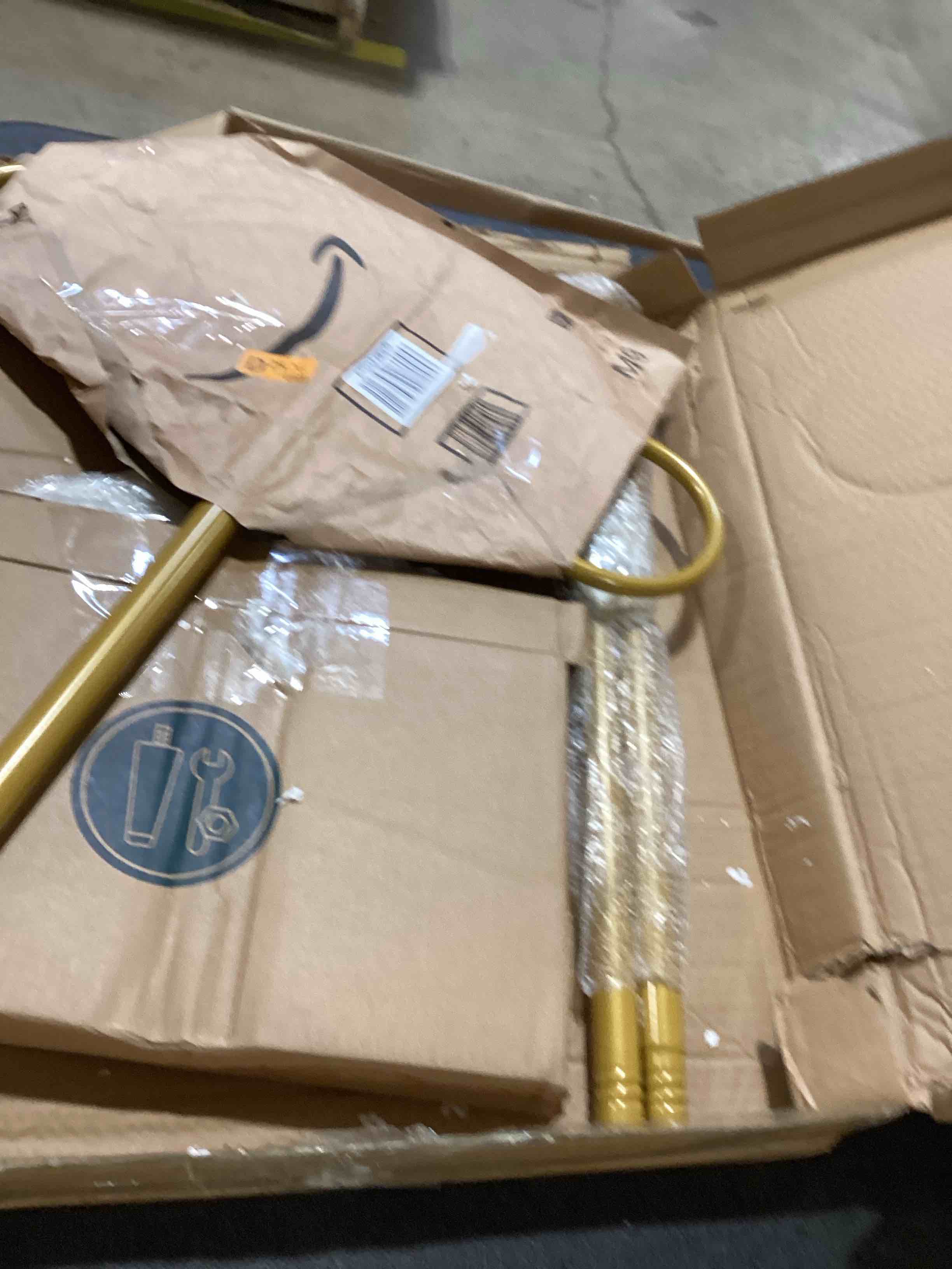 https://s3.amazonaws.com/lotting-images-prod/bidfta/ORG6826846_1727364145369.jpeg