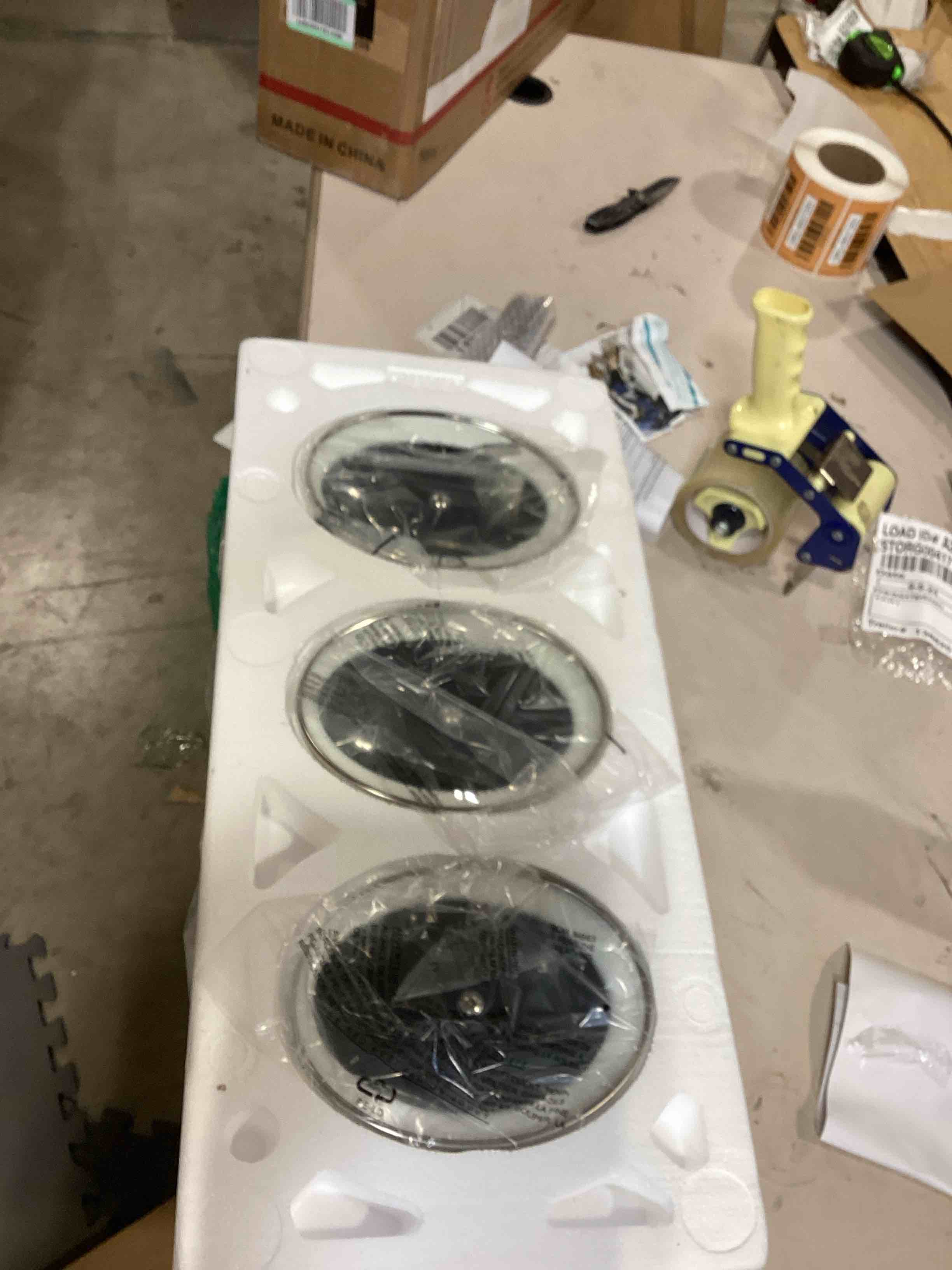 https://s3.amazonaws.com/lotting-images-prod/bidfta/ORG6827287_1726506189504.jpeg