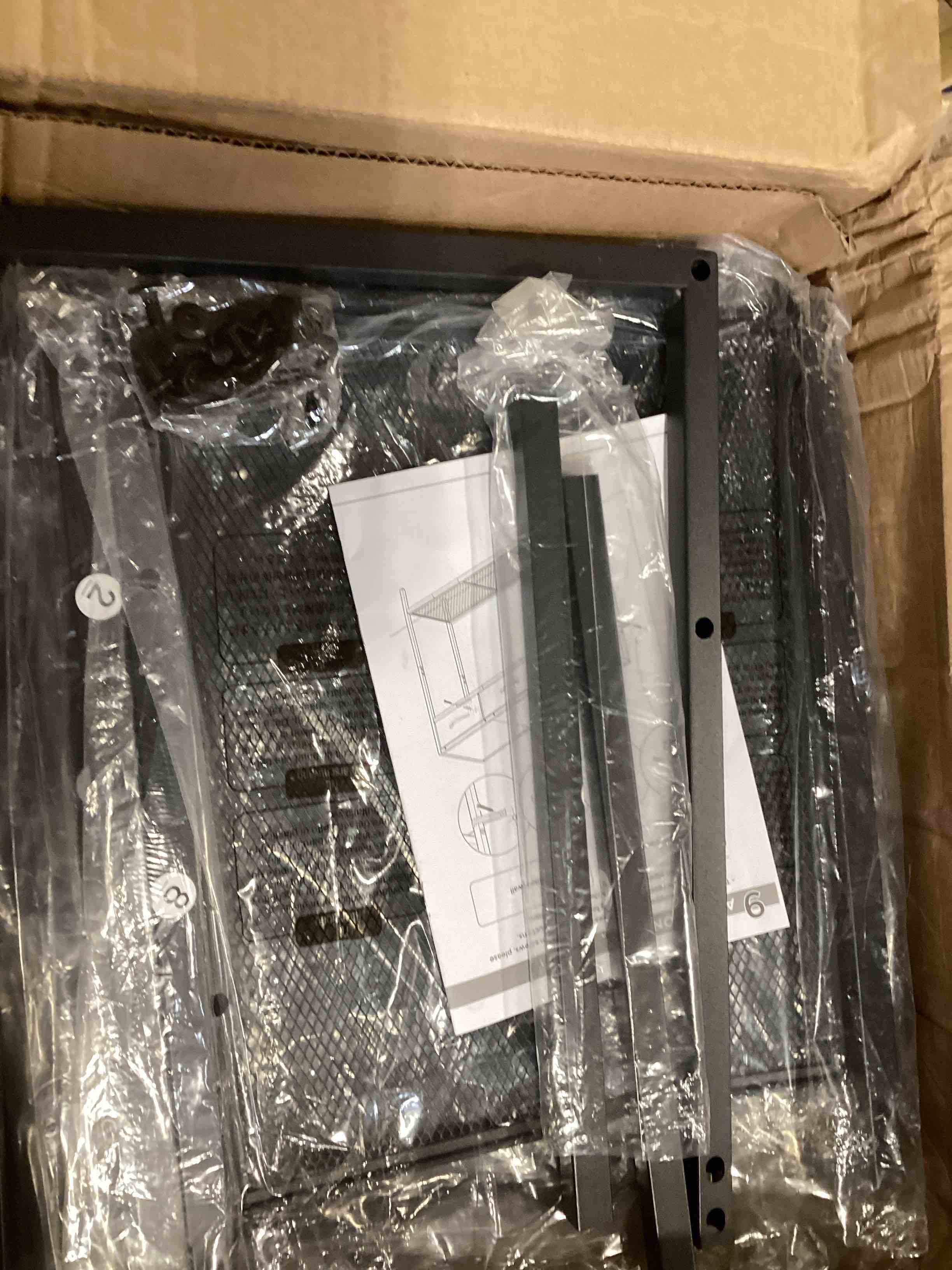 https://s3.amazonaws.com/lotting-images-prod/bidfta/ORG6827292_1726507307019.jpeg